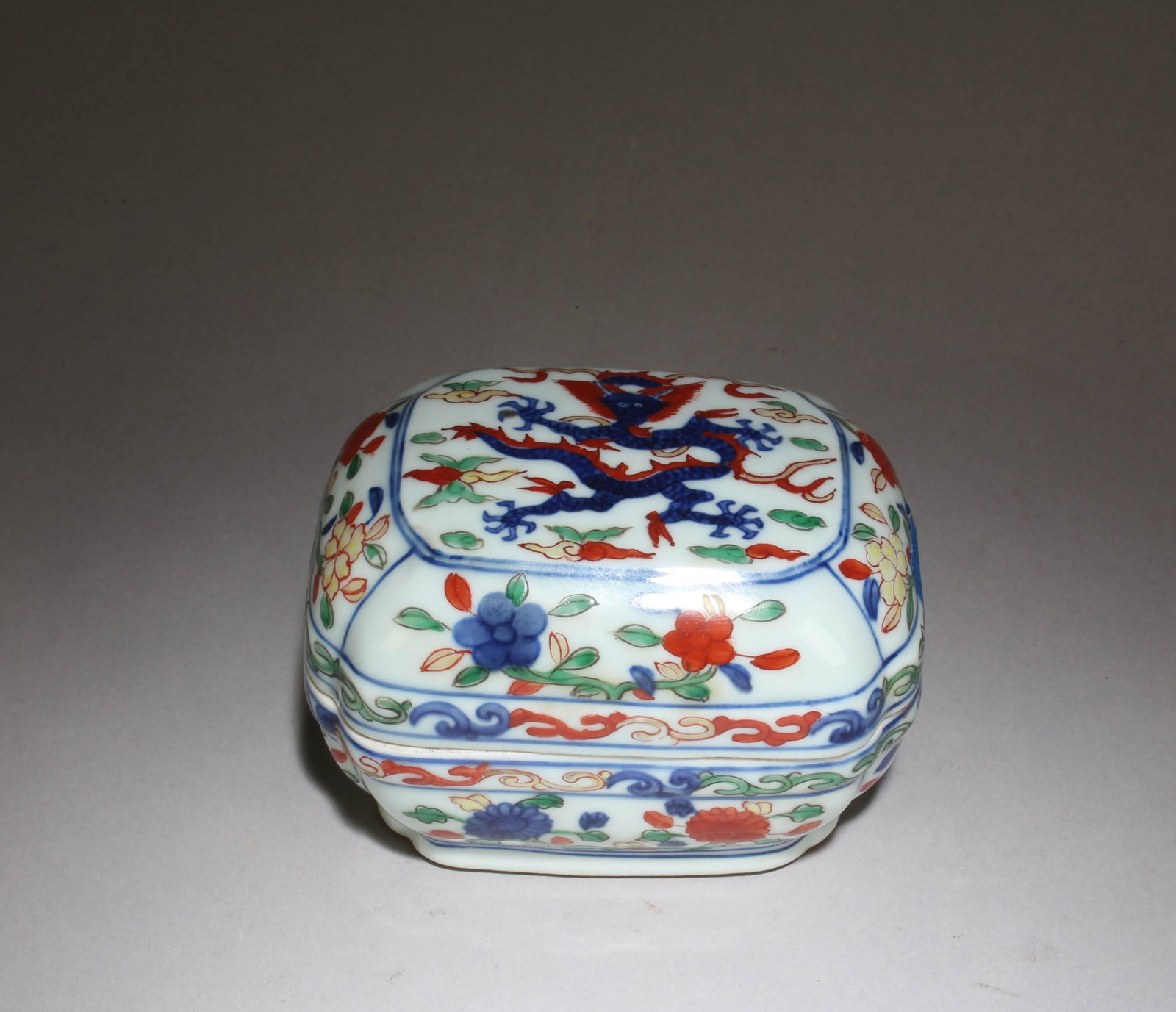 A Wucai Container - 3