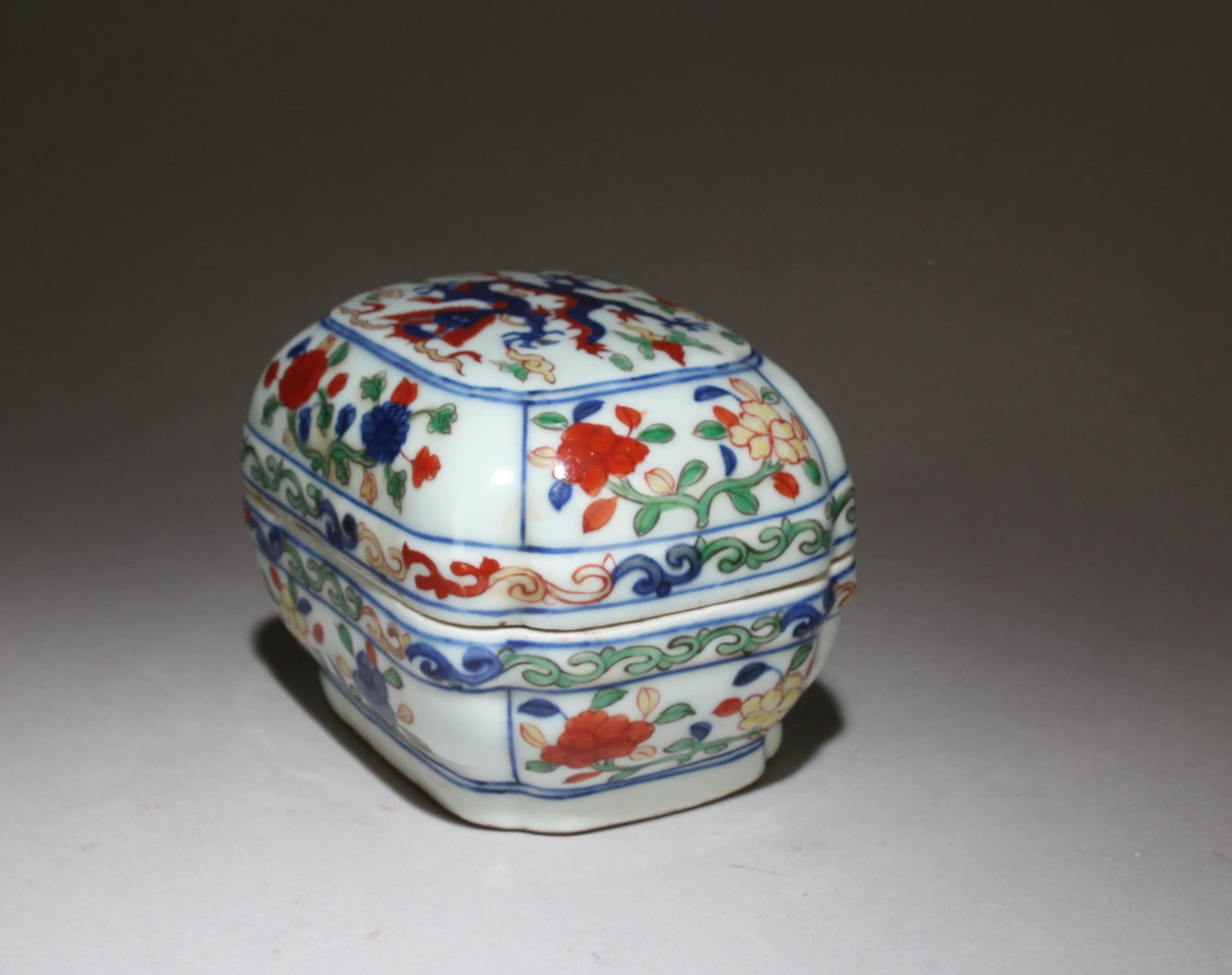 A Wucai Container - 6