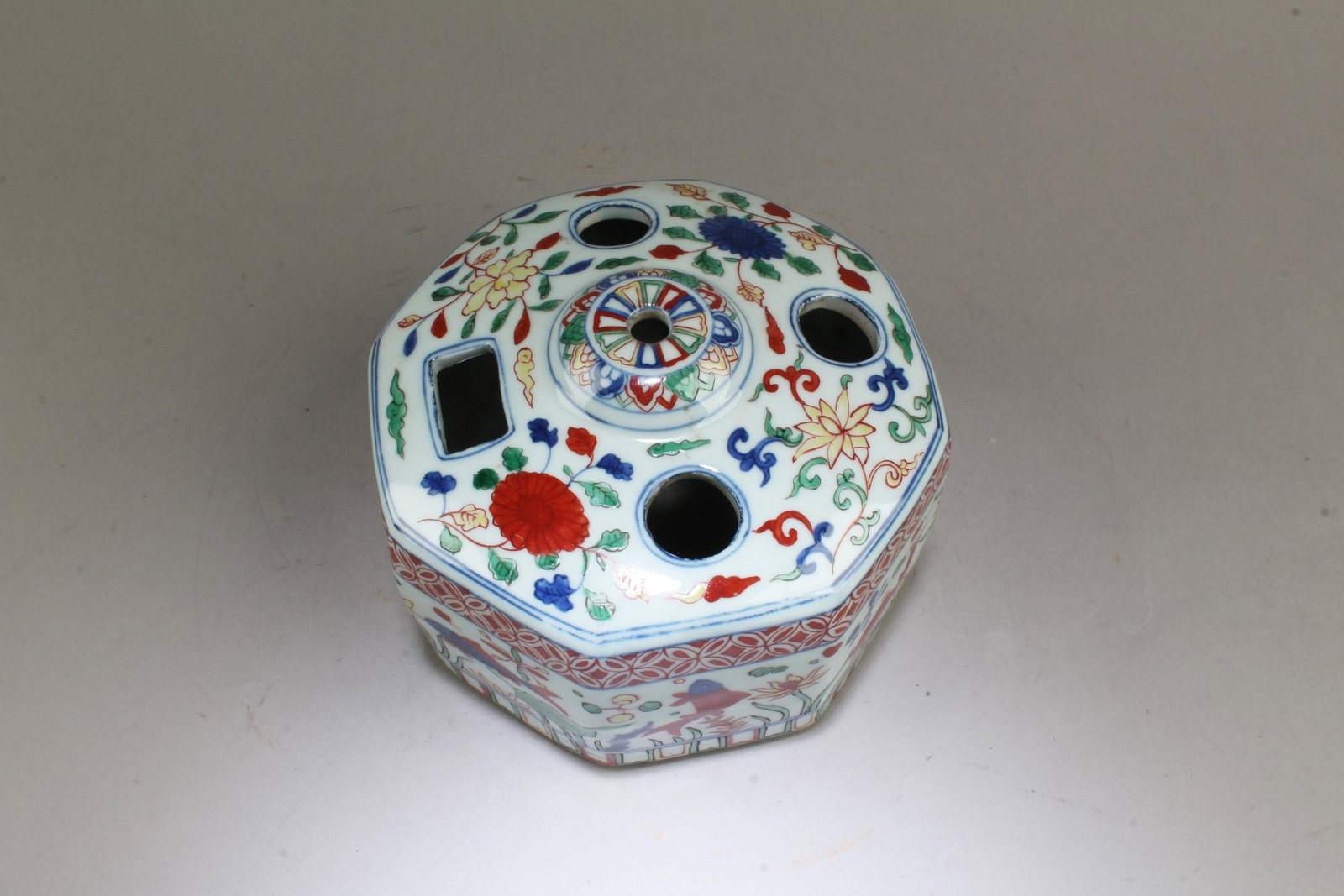 Chinese Wucai Porcelain Ornament (1 of 5)