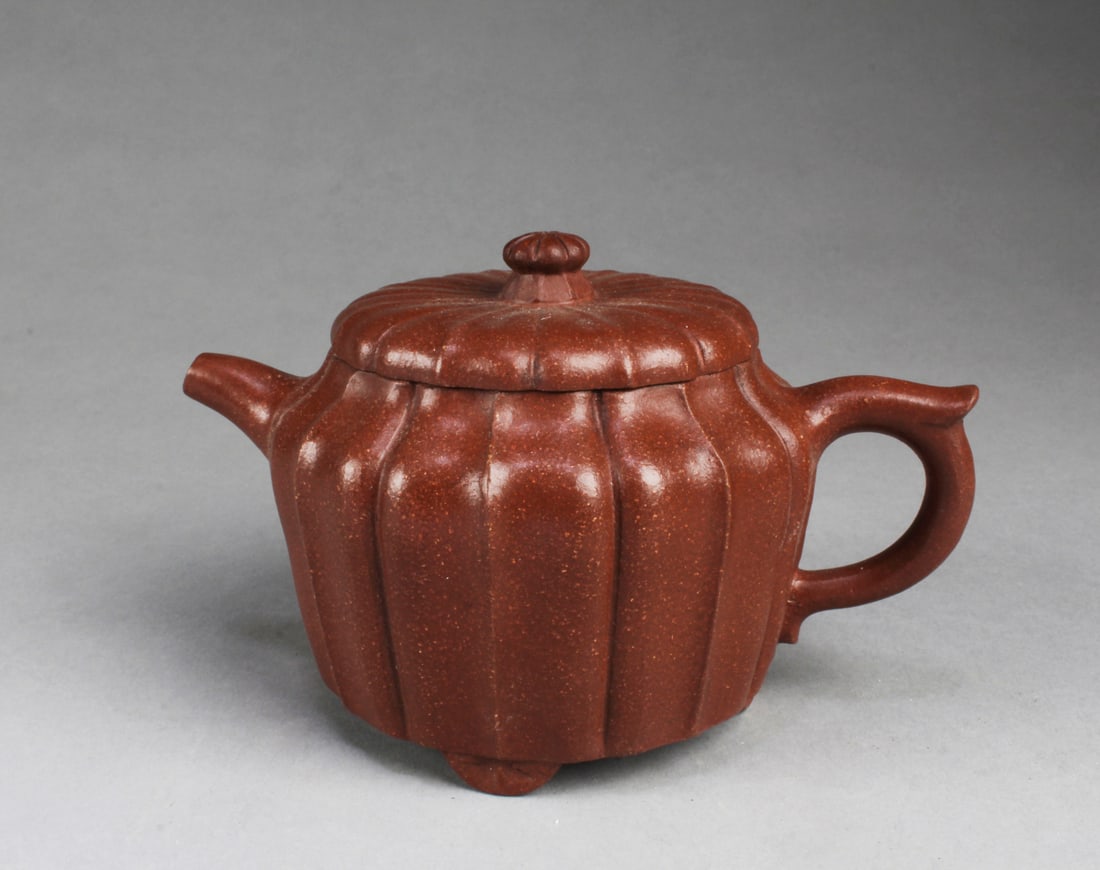 Chinese Zisha Teapot (1 of 4)