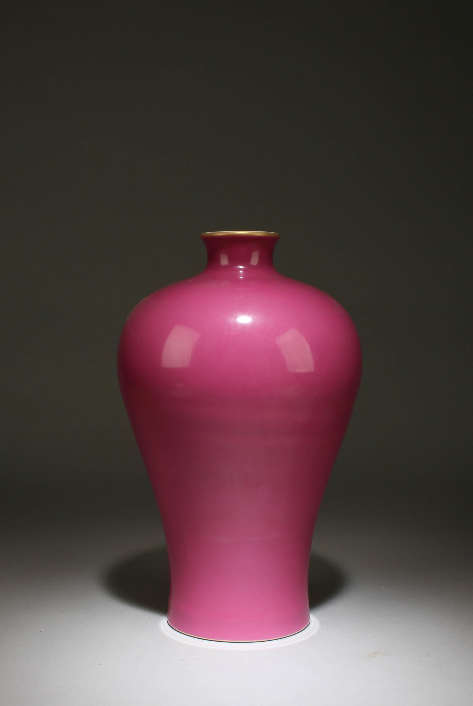 A Red Glazed Meiping Vase - 2