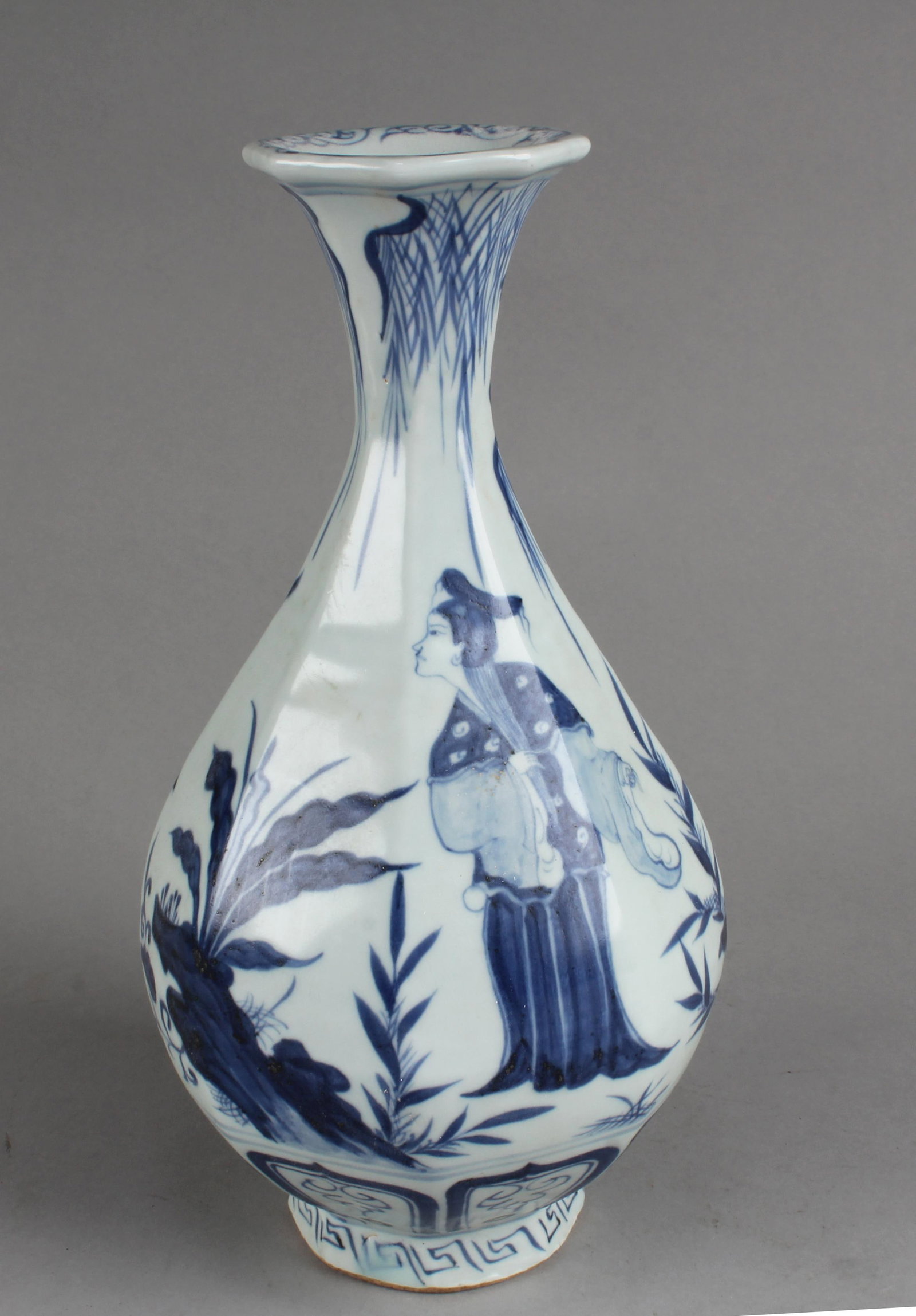 Chinese Blue&White Octagonal Shaped Porcelain Vase (1 of 6)