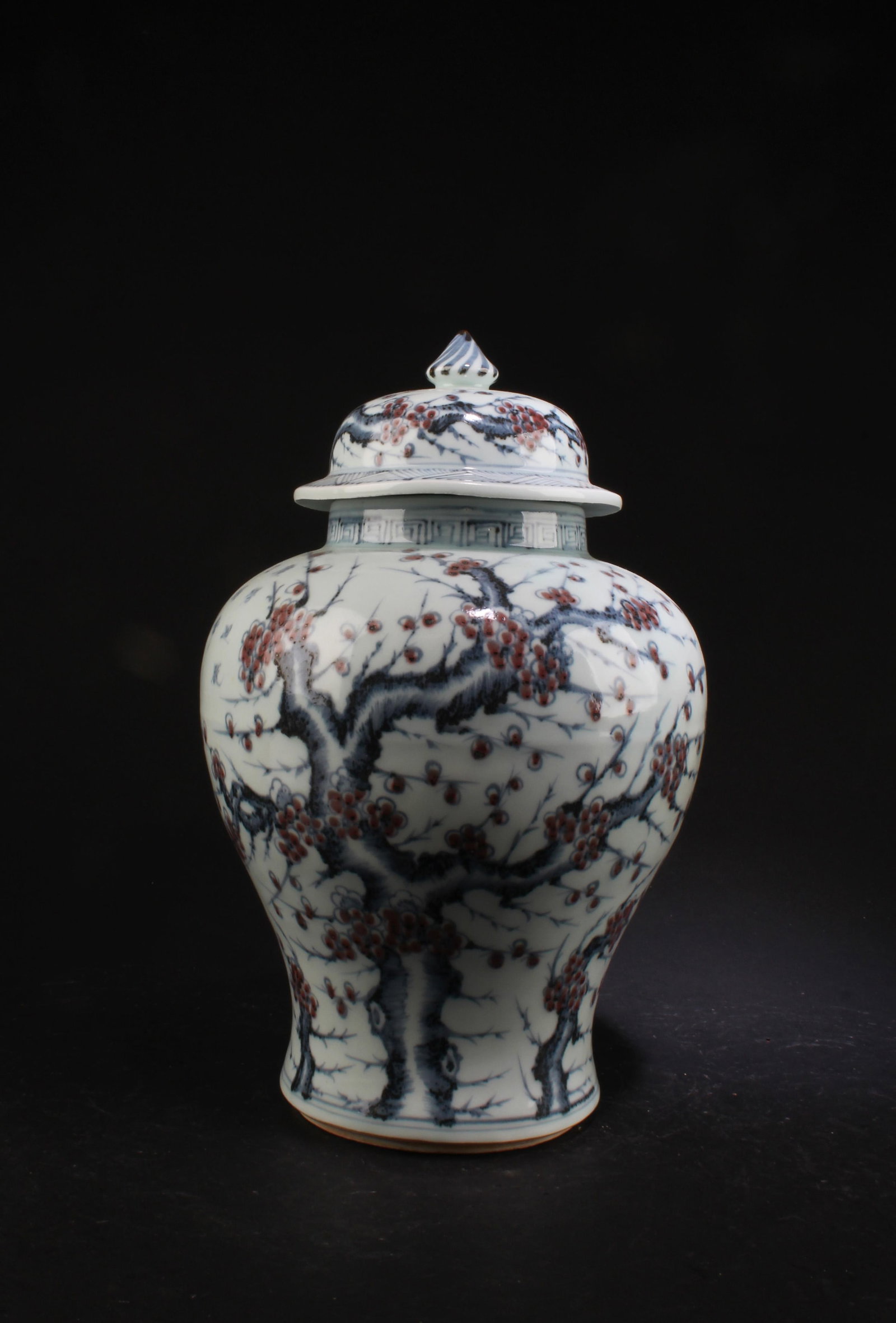 Chinese Porcelain Jar: Chinese Porcelain Jar with lid. Height: 12.75"