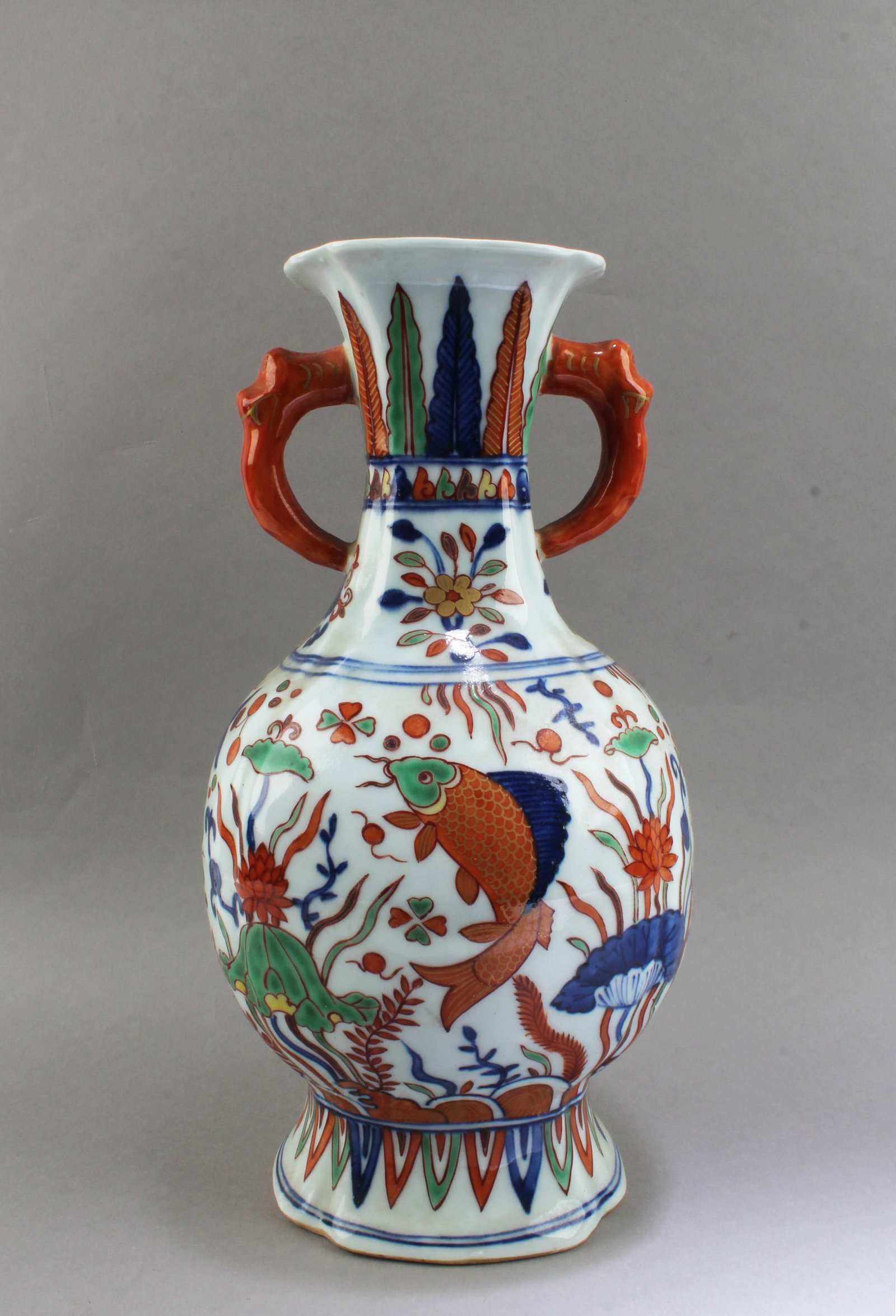 Chinese Porcelain Vase (1 of 6)