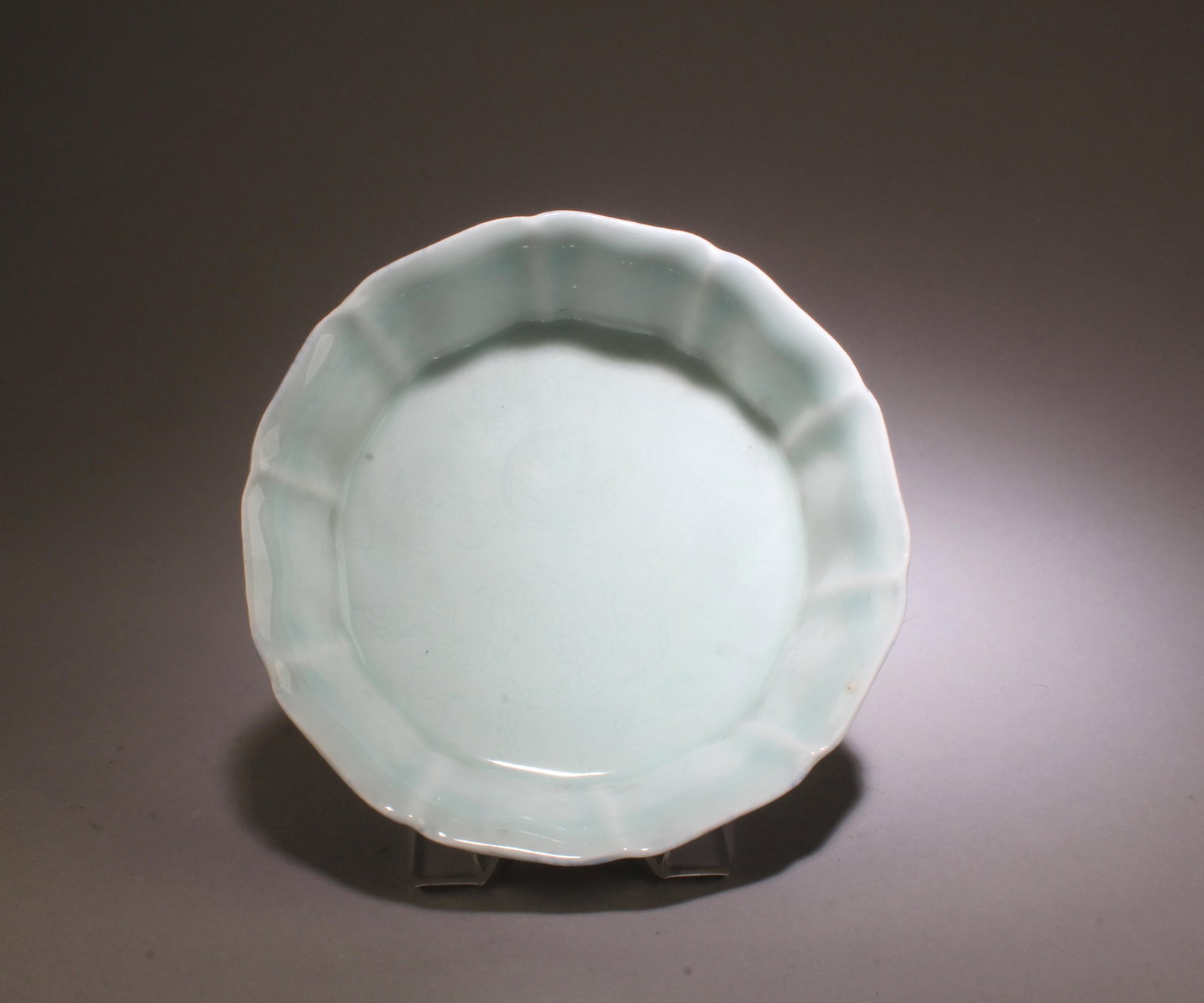 A Porcelain Brushpot - 3