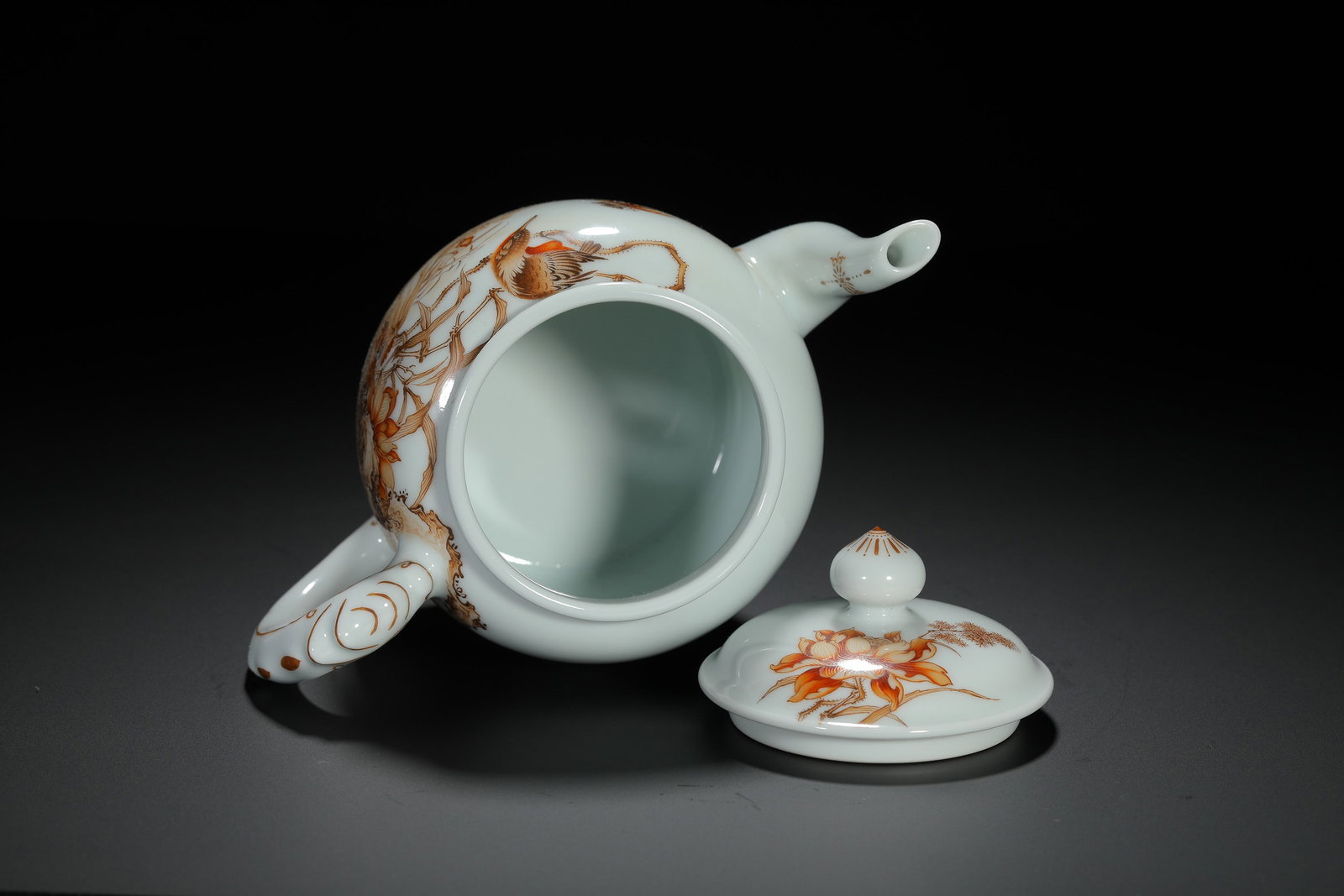 Iron-Red Tea Set - 7