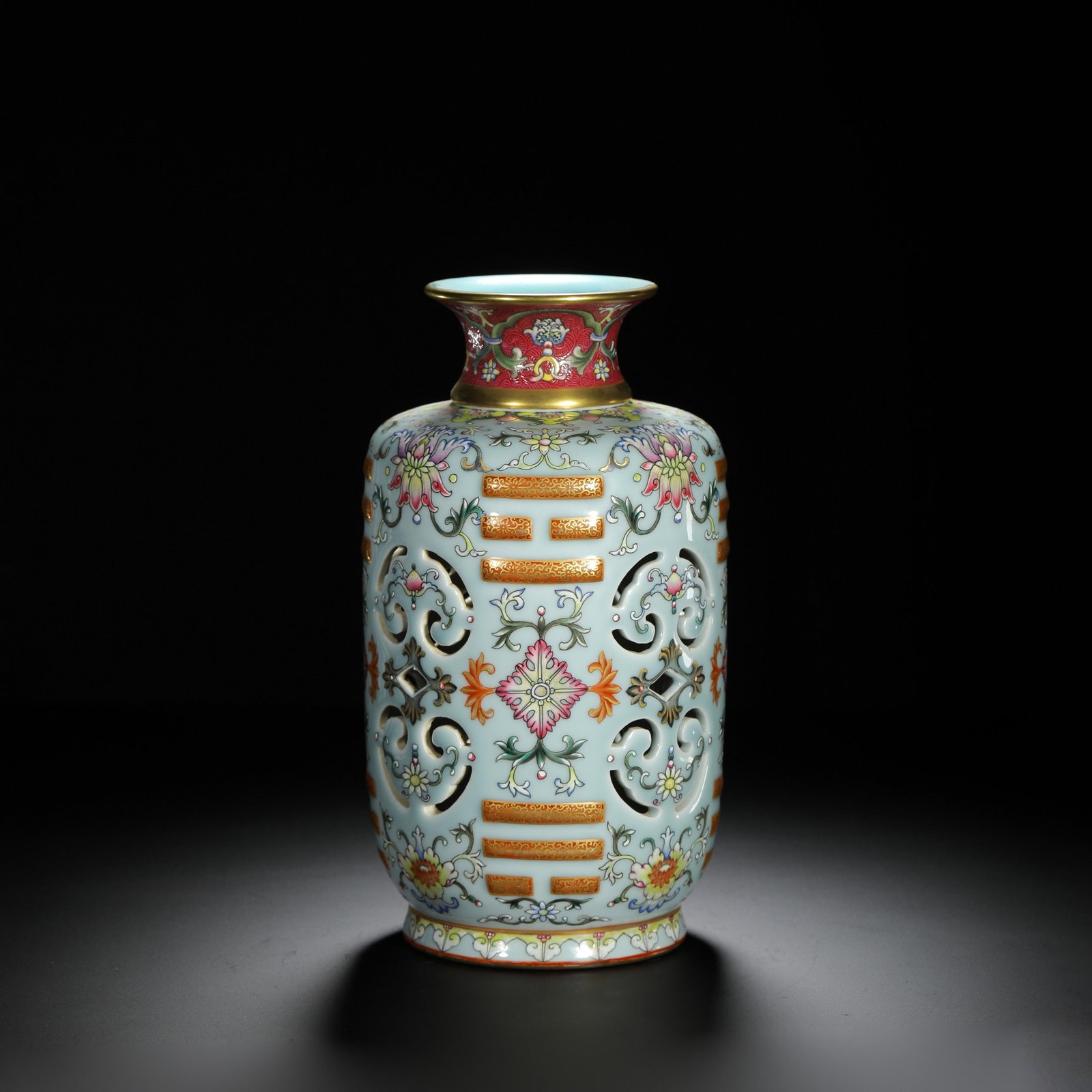 Famille-Rose Eight Trigrams Revolving Vase: Famille-Rose Eight Trigrams Revolving Vase. Diam: 4.72" Height: 8.66"