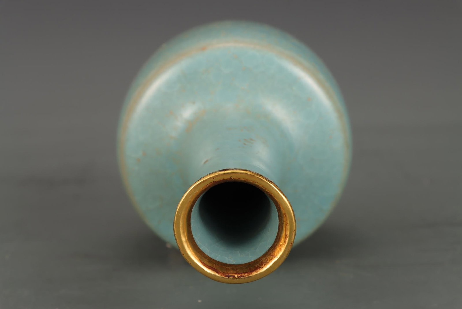 A Ru Ware Celadon Glazed Vase - 8