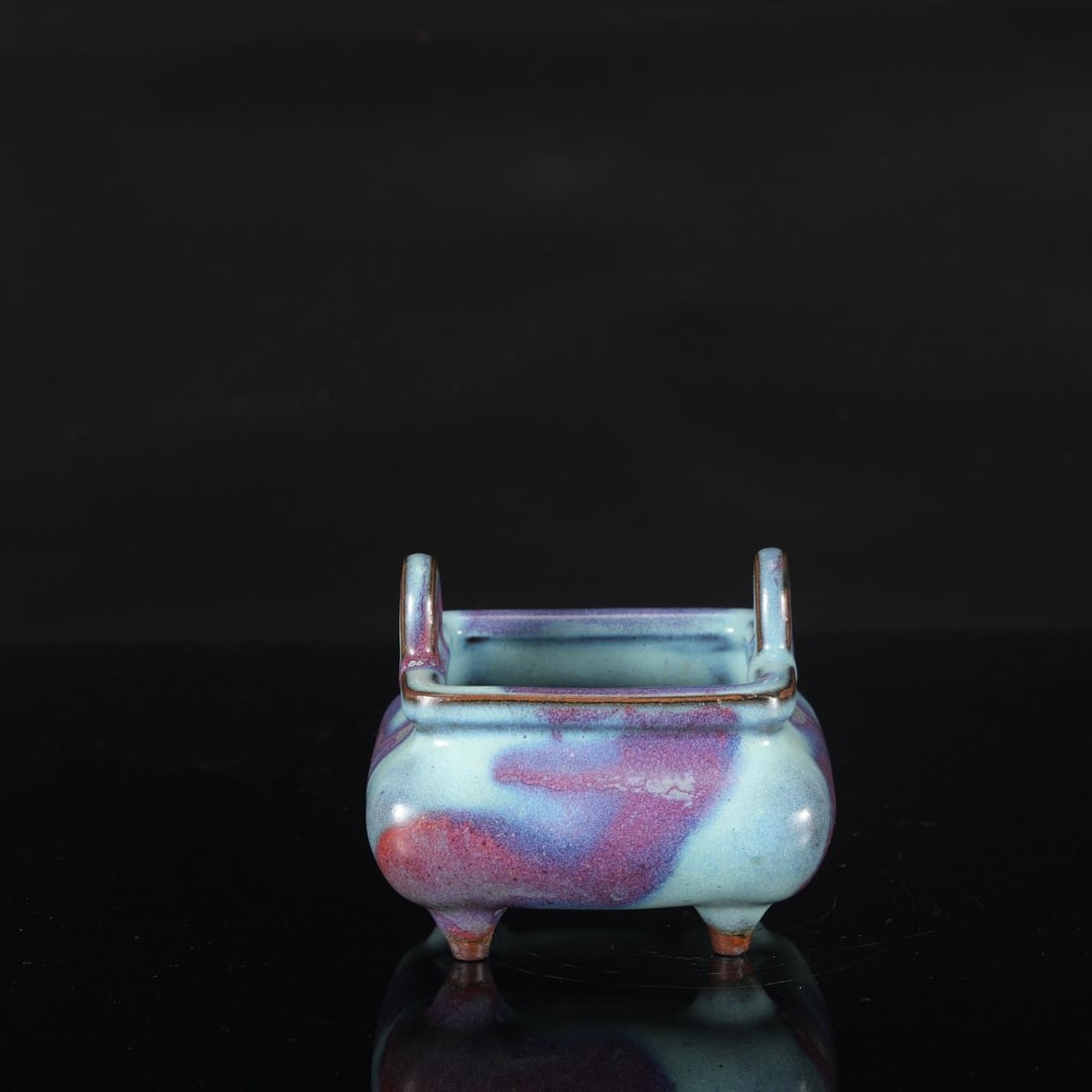 A Jun Ware Tripod Censer - 2