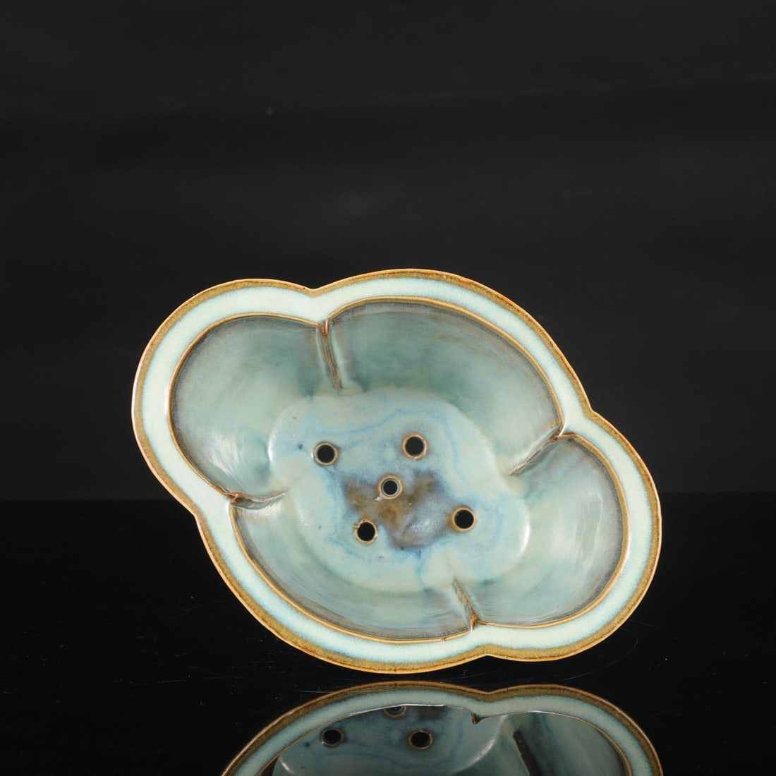 A Jun Ware Flowerpot Set - 8