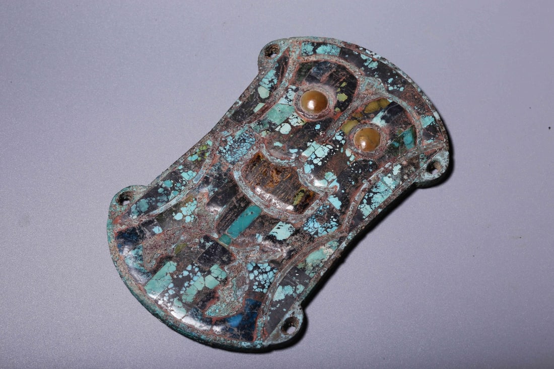 A Bronze Inlaid Ornament: A Bronze Inlaid Ornament. Length: 5.00in; Width: 3.35in; Thickness: 0.16in; Weight: 8.61oz.