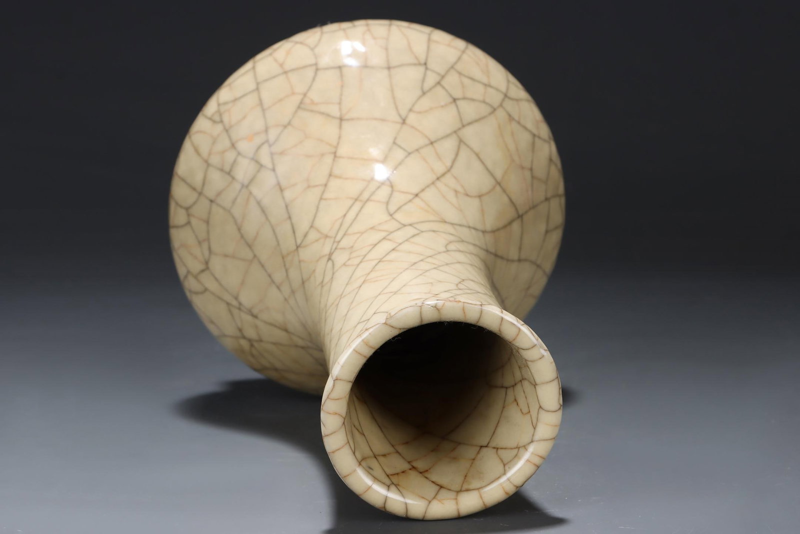 A Ge Ware Vase - 7