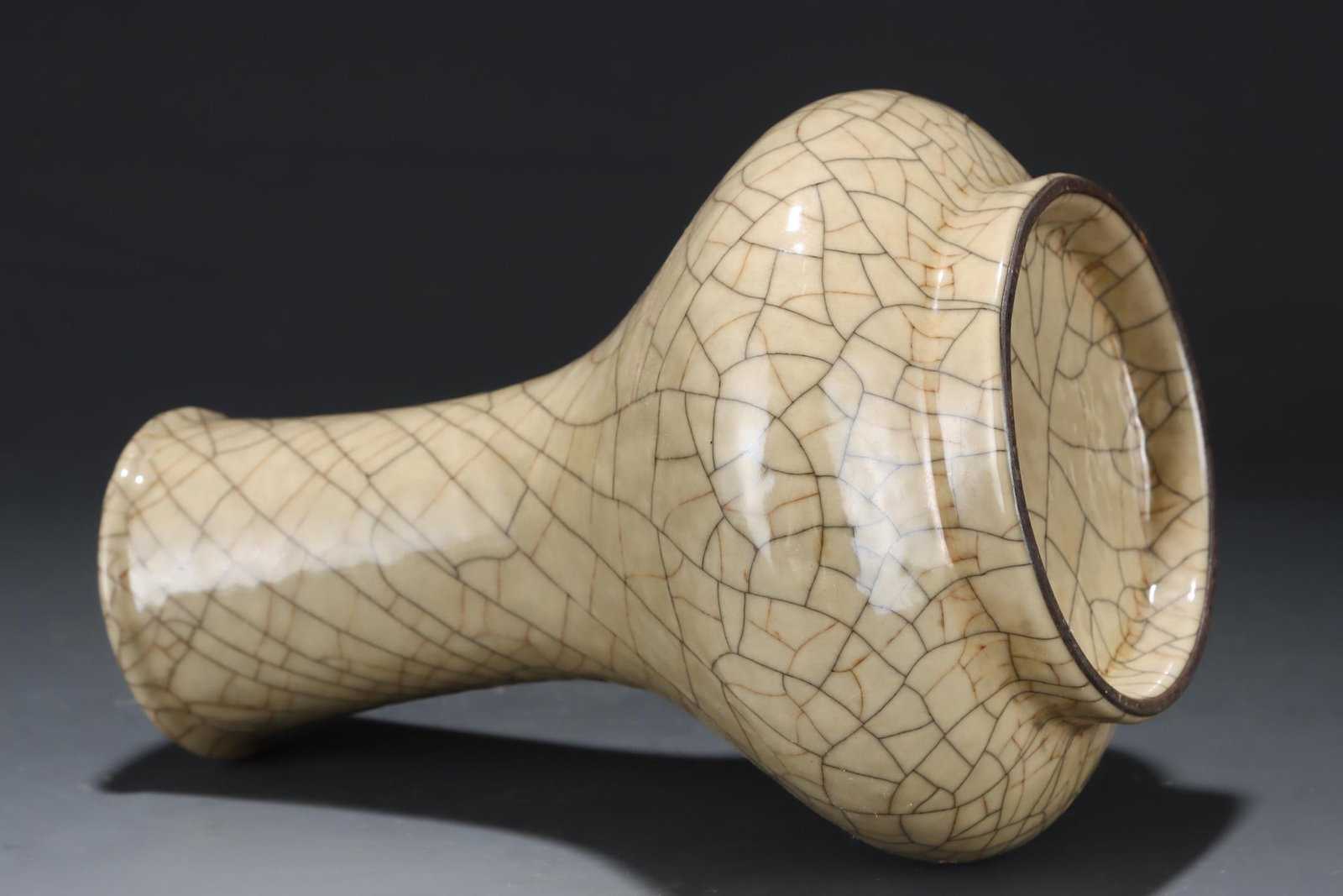 A Ge Ware Vase - 8