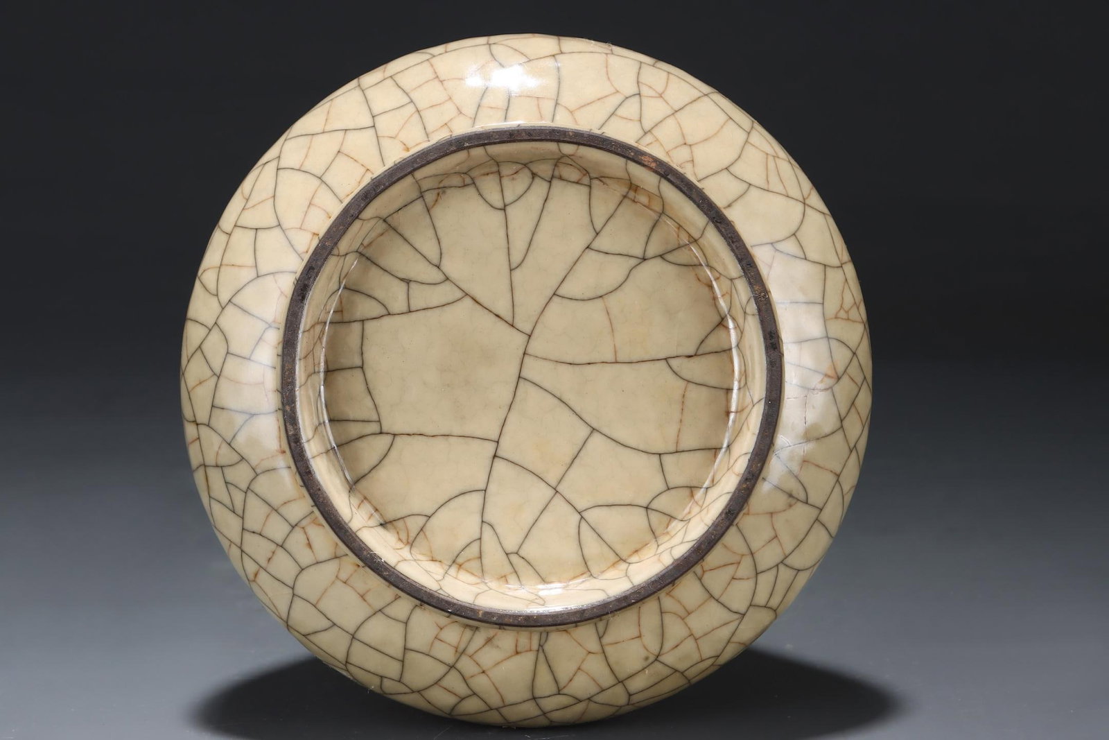 A Ge Ware Vase - 9
