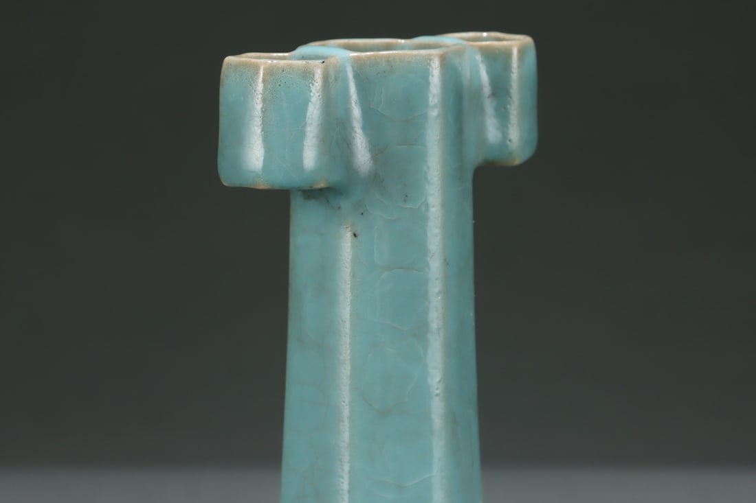 A Ru Ware Celadon Hexagonal Vase - 5