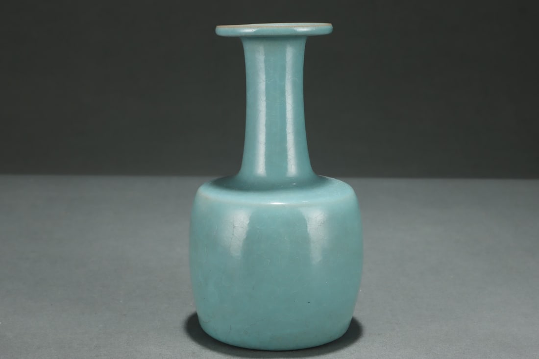 A Ru Ware Celadon Vase - 4