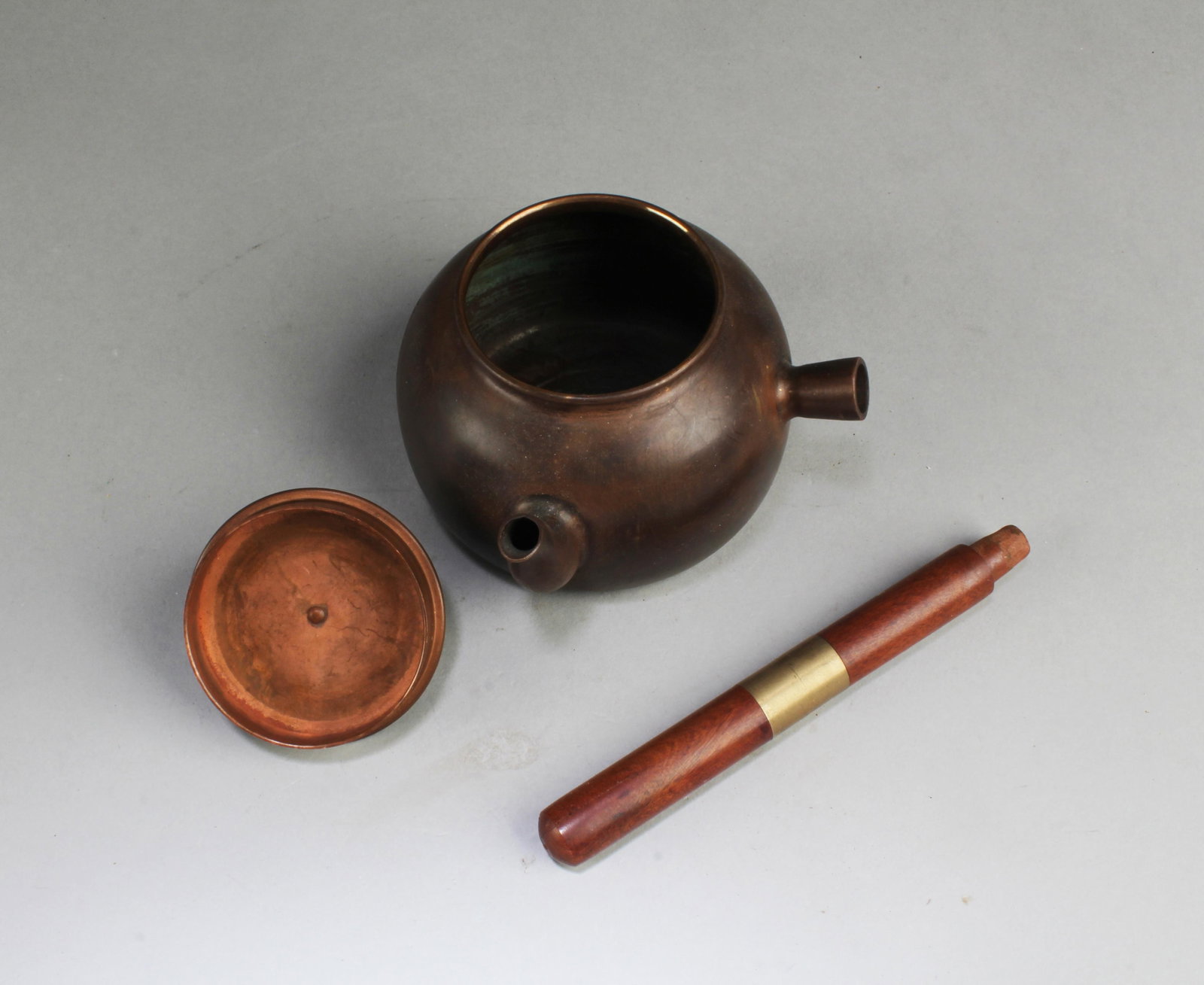 A Bronze Teapot - 4