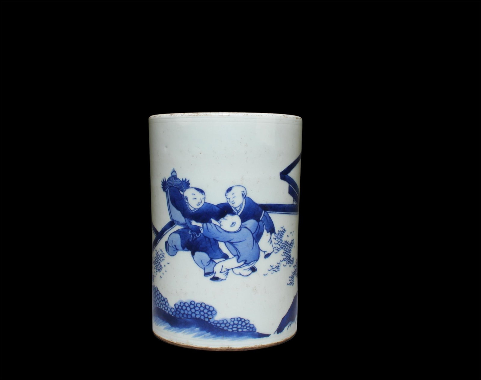 Chinese Blue & White Porcelain Brushpot: Chinese Blue & White Porcelain Brushpot. Height: 6.3"