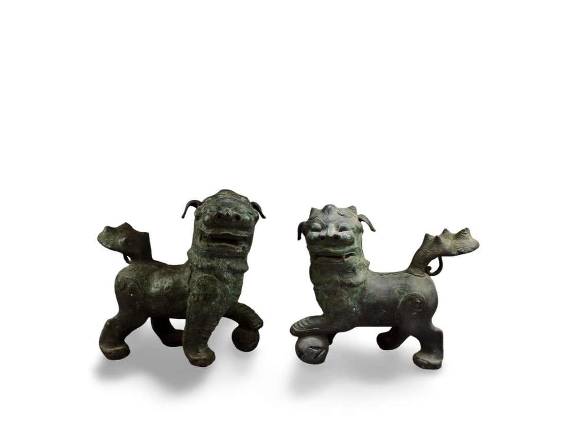 Antique Pair of Bronze Foo Lion Statues (1 of 8)