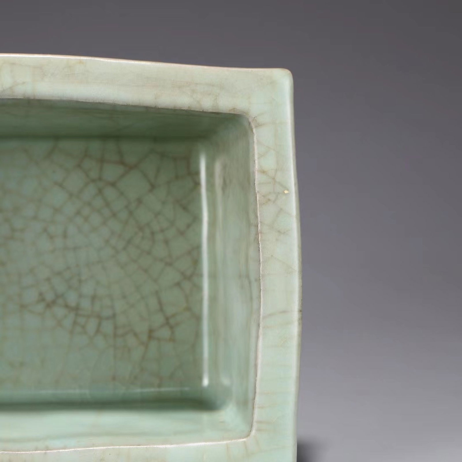 A Guan Type Green Glazed Rectangular shaped Pot - 8