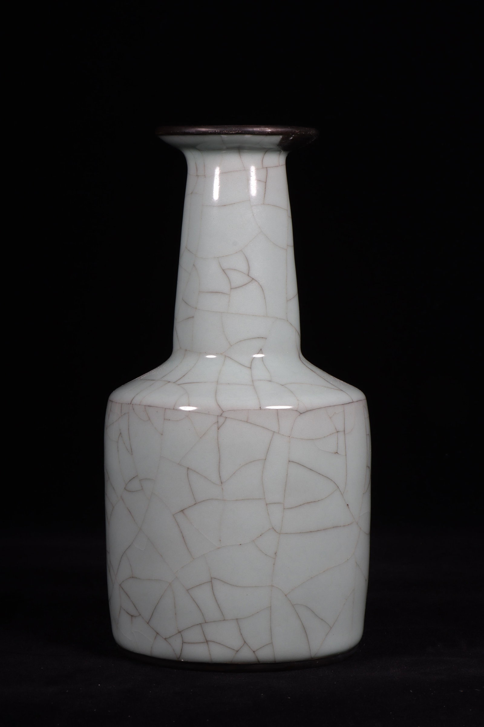 A Guanyao Vase (1 of 9)