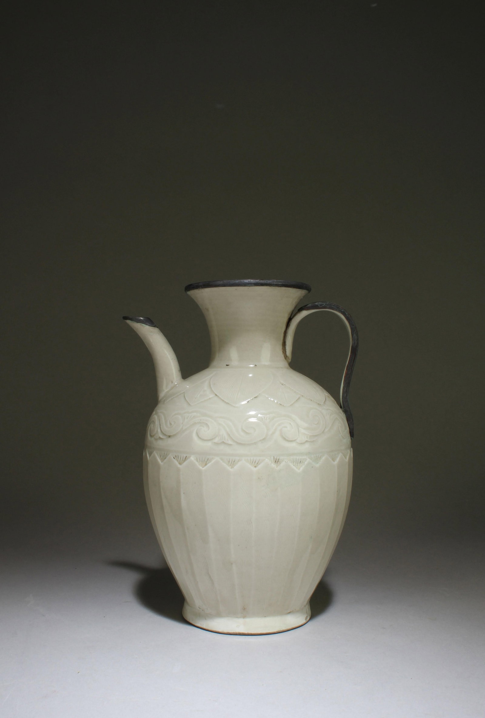 A Ding Ware Pot - 3