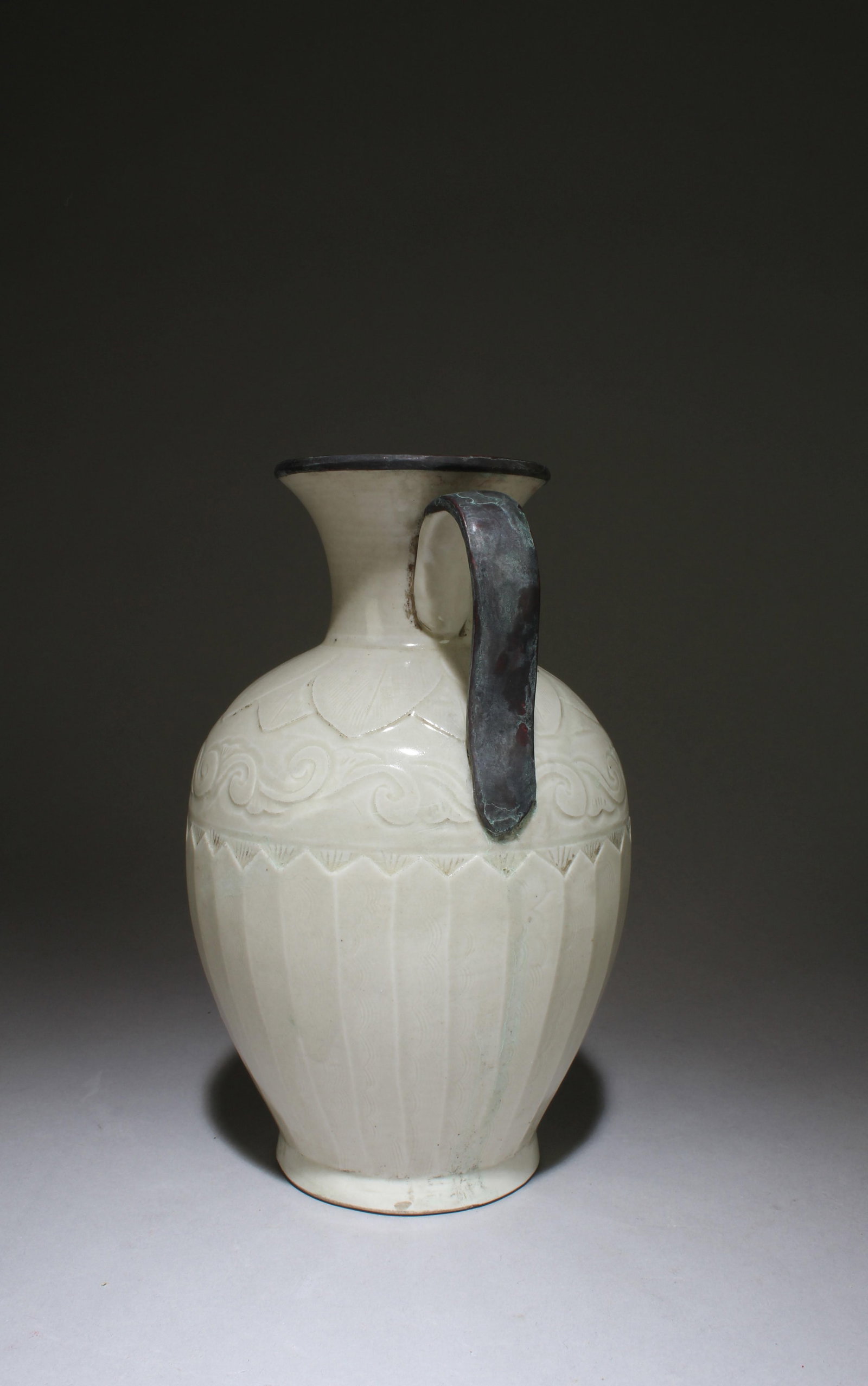 A Ding Ware Pot - 4