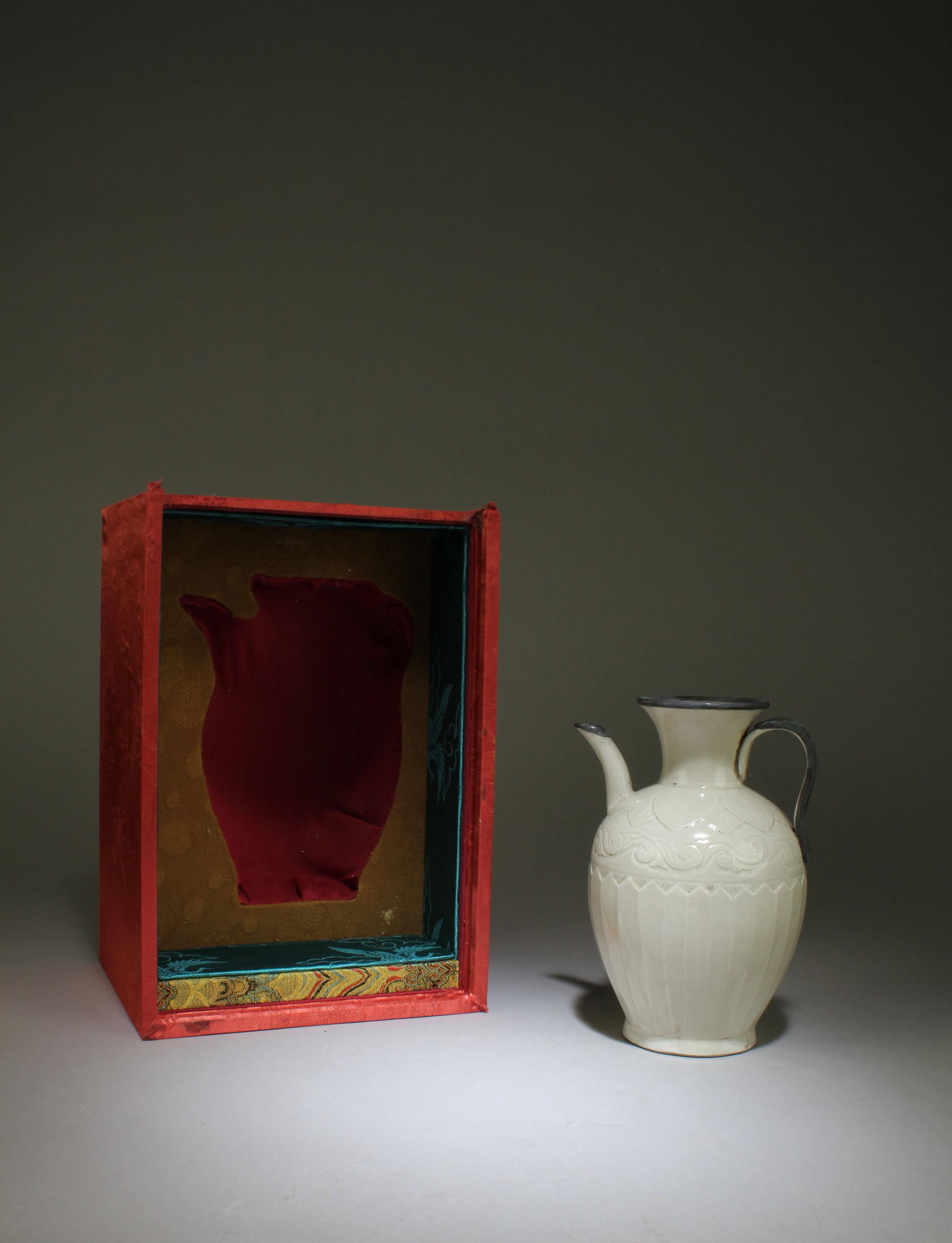 A Ding Ware Pot - 8