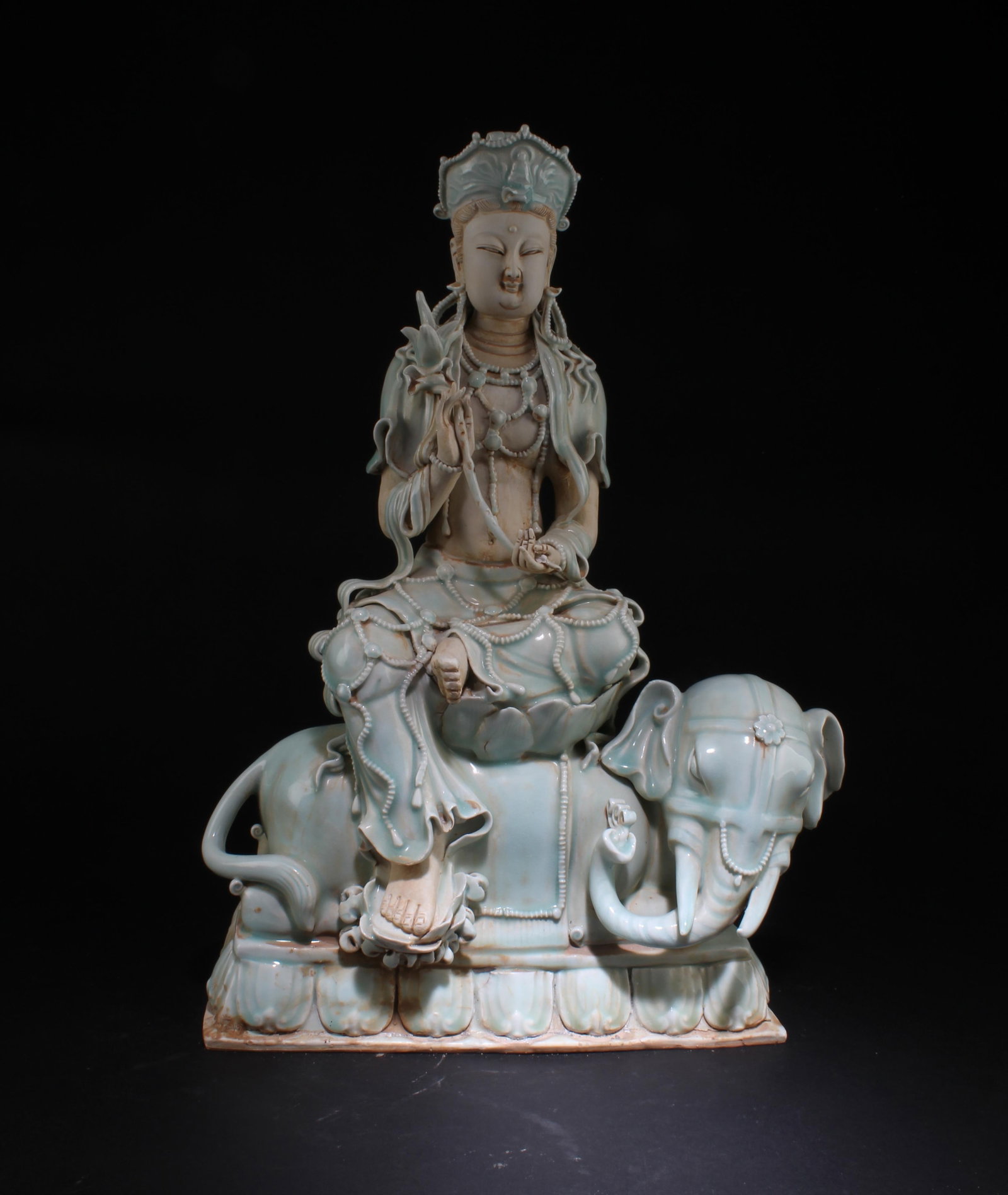A YinQing Seated Guanyin Statue: A YinQing Seated Guanyin Statue. Height: 20" Length: 14.5"