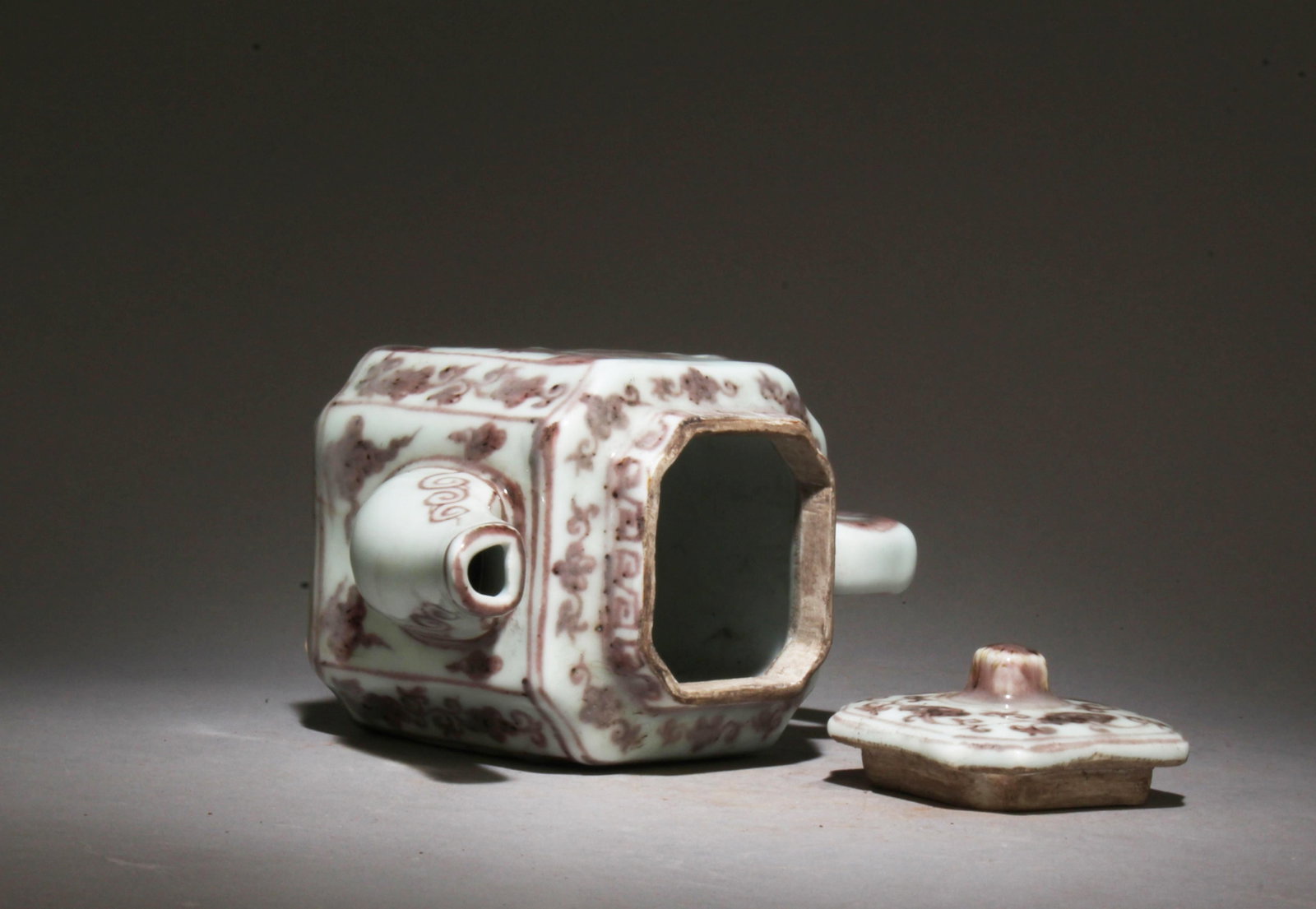 An Underglazed Red Pot - 8