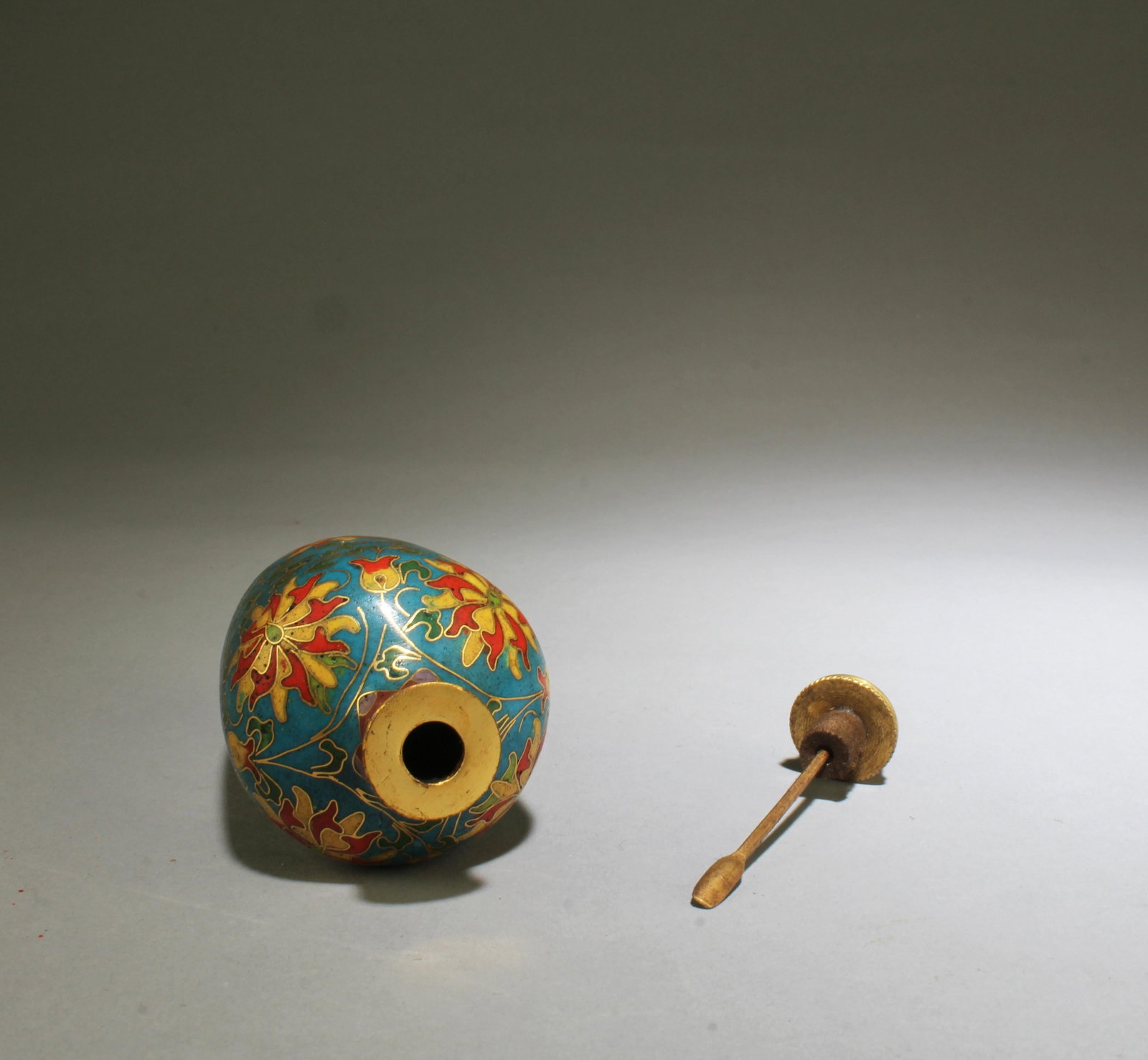 A Cloisonne Snuff Bottle - 5