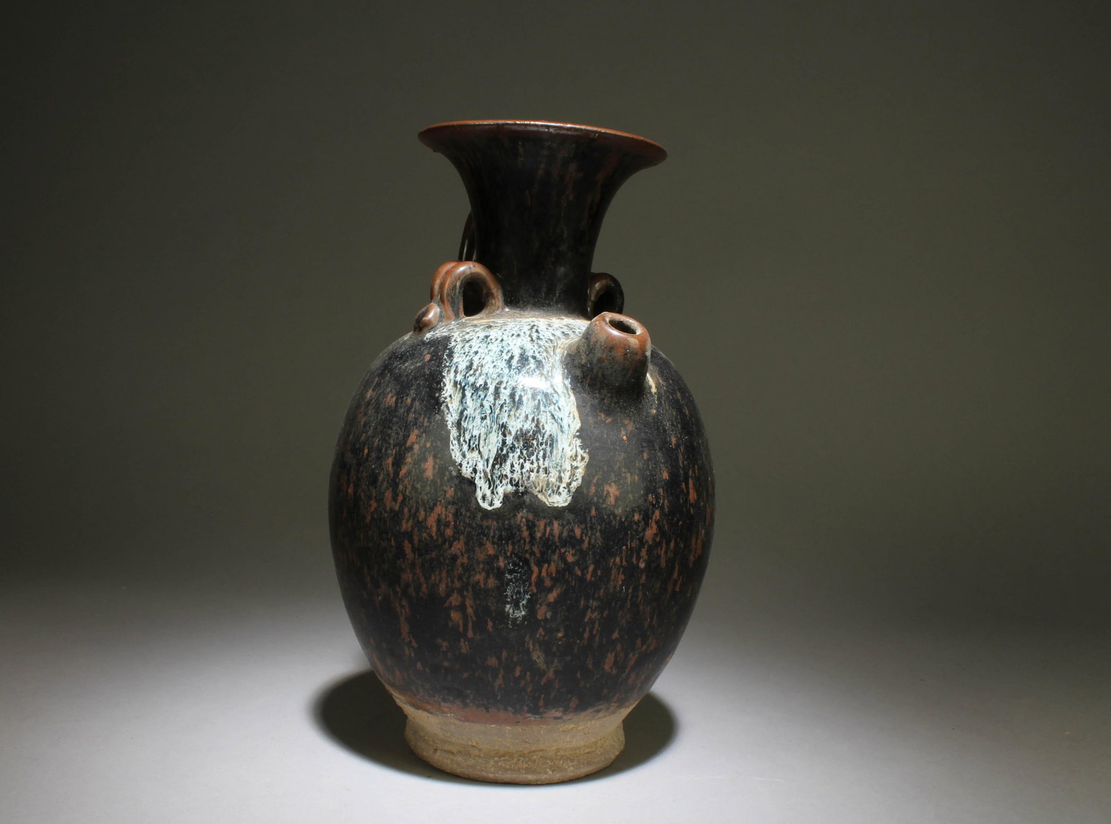 A Junyao Pot with Handle - 2