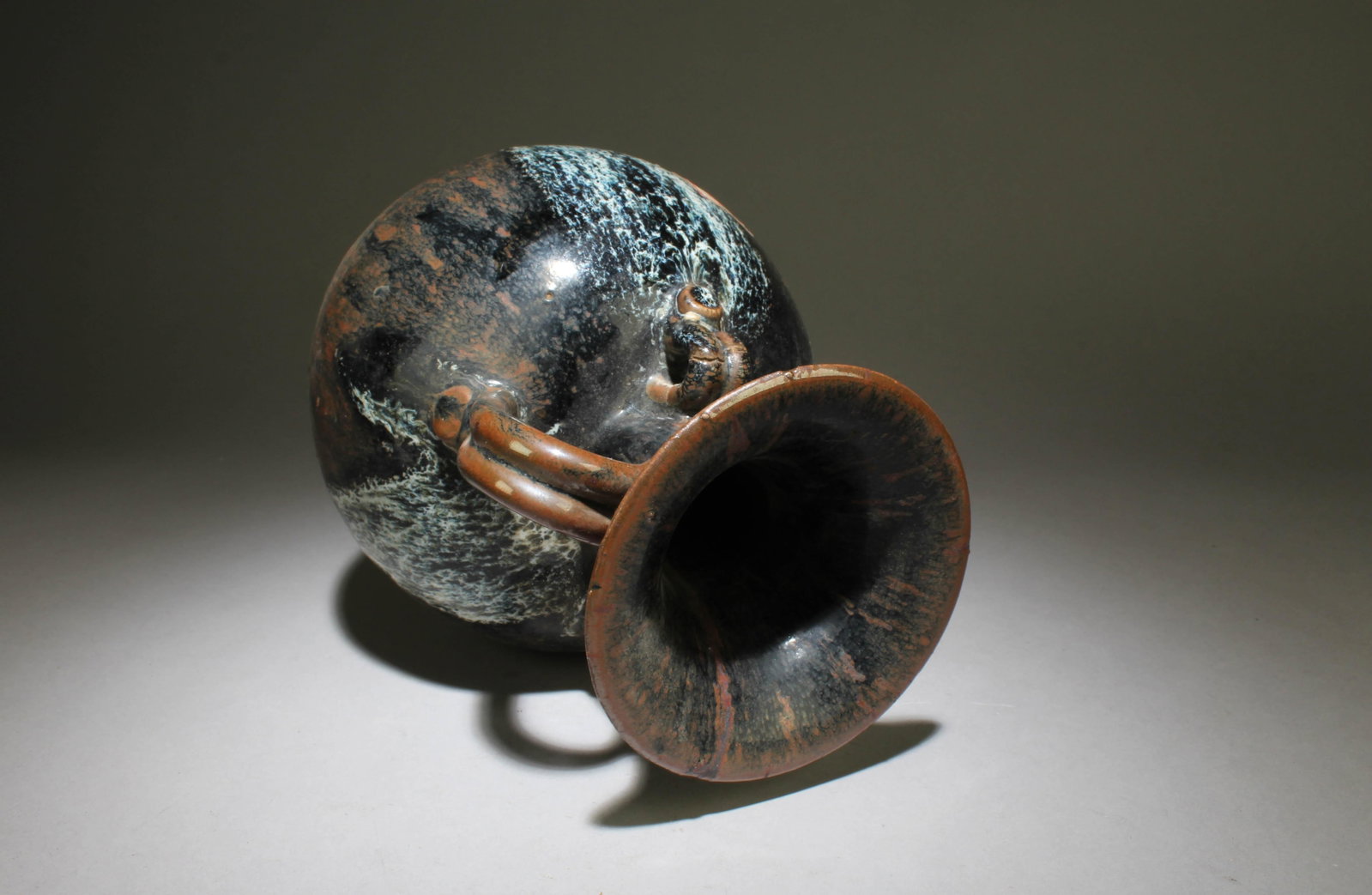A Junyao Pot with Handle - 4
