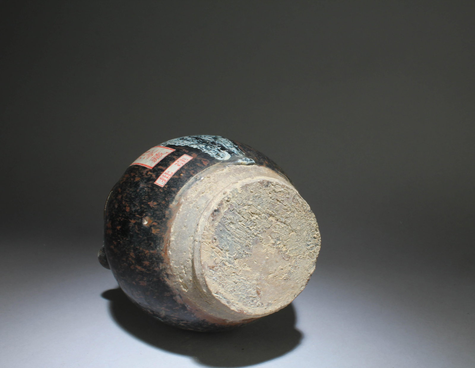 A Junyao Pot with Handle - 5