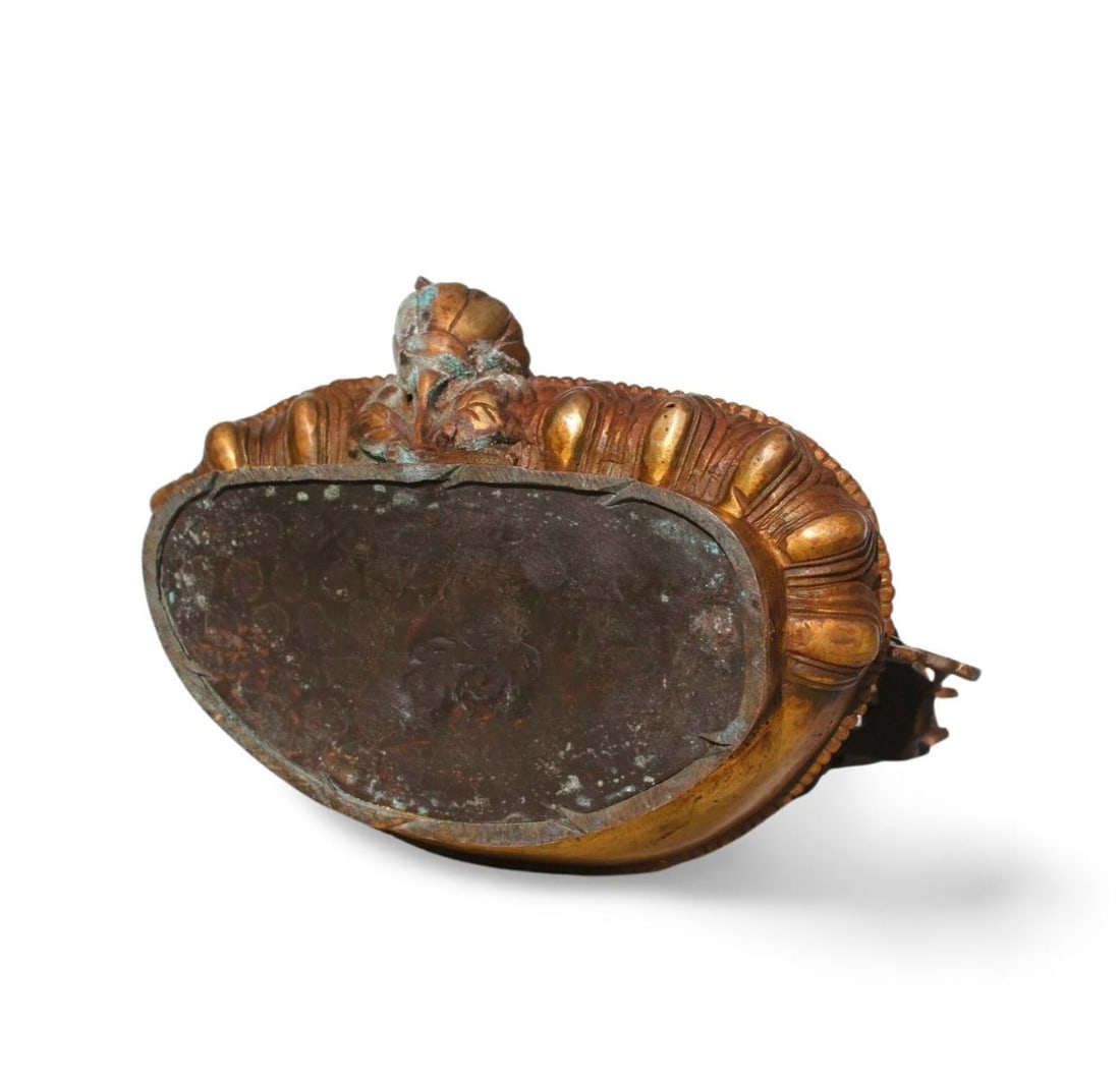 A Bronze Buddha Statue - 6