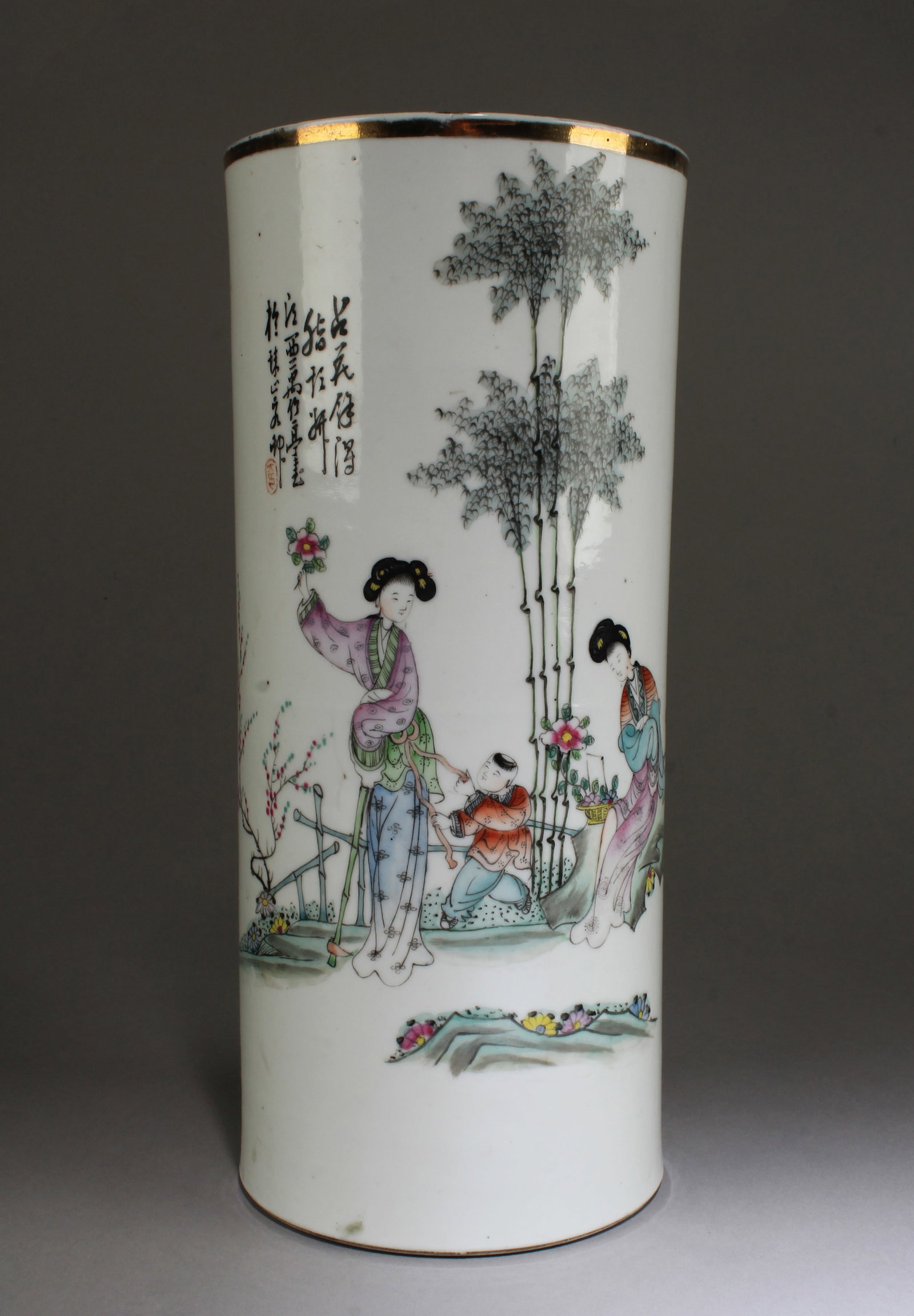 A Porcelain Hat Holder, early 20th C (1 of 6)