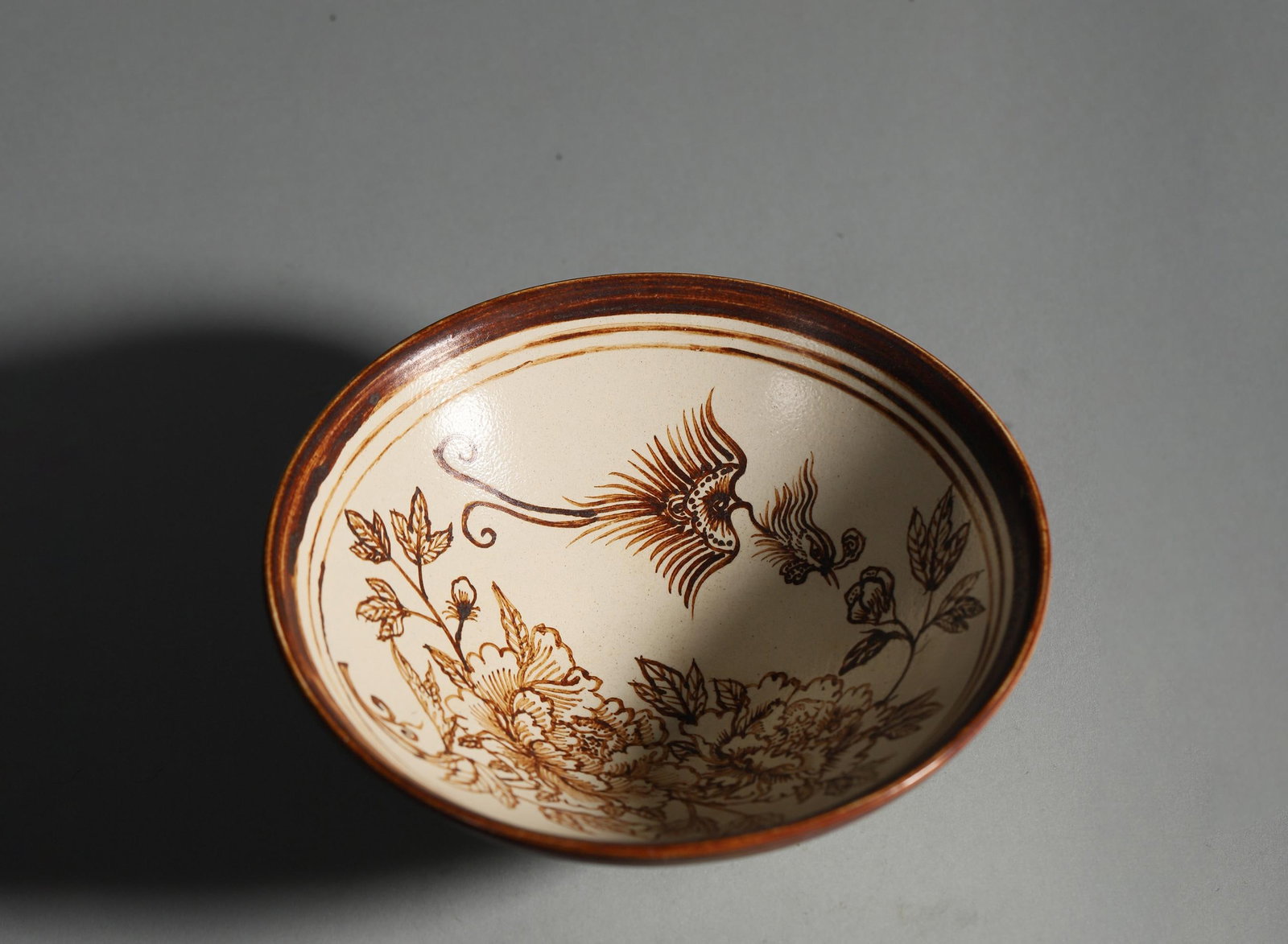 SONG DYNASTY WHITE GLAZE BROWN PAINTED PHOENIX BIRD AND PEONY PATTERN BOWL (1 of 5)