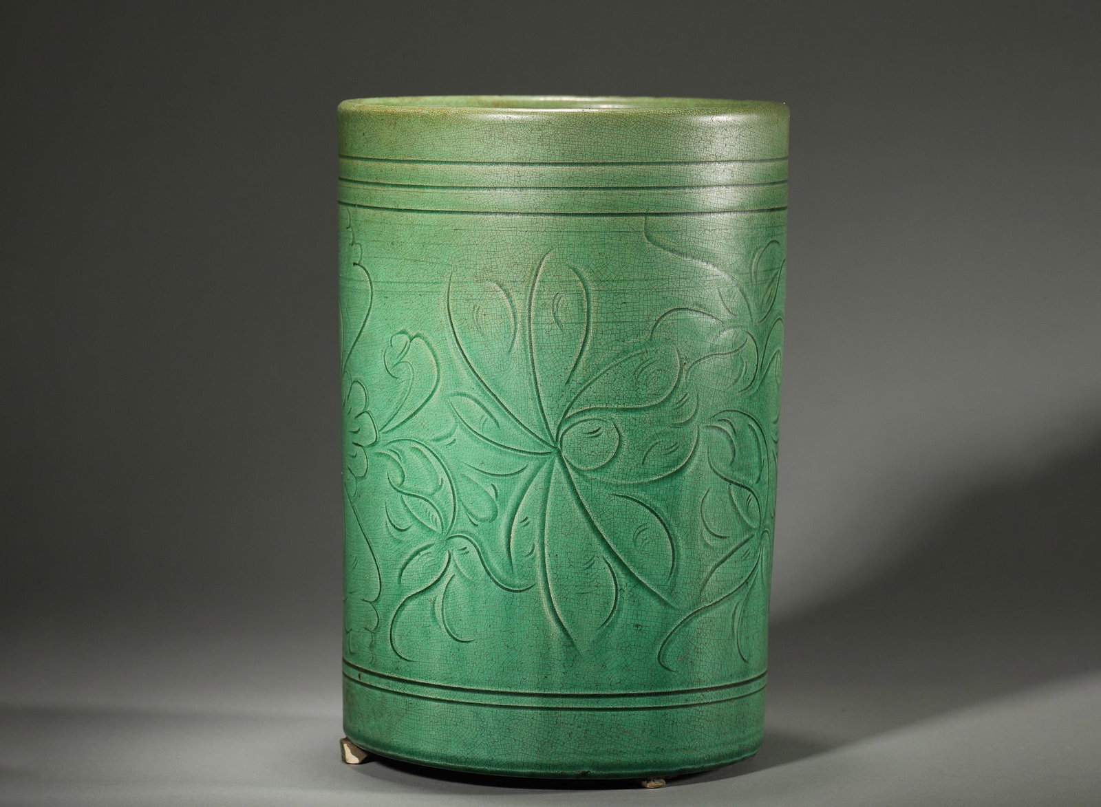MING DYNASTY GREEN GLAZE INCISED BRUSH POT (1 of 5)