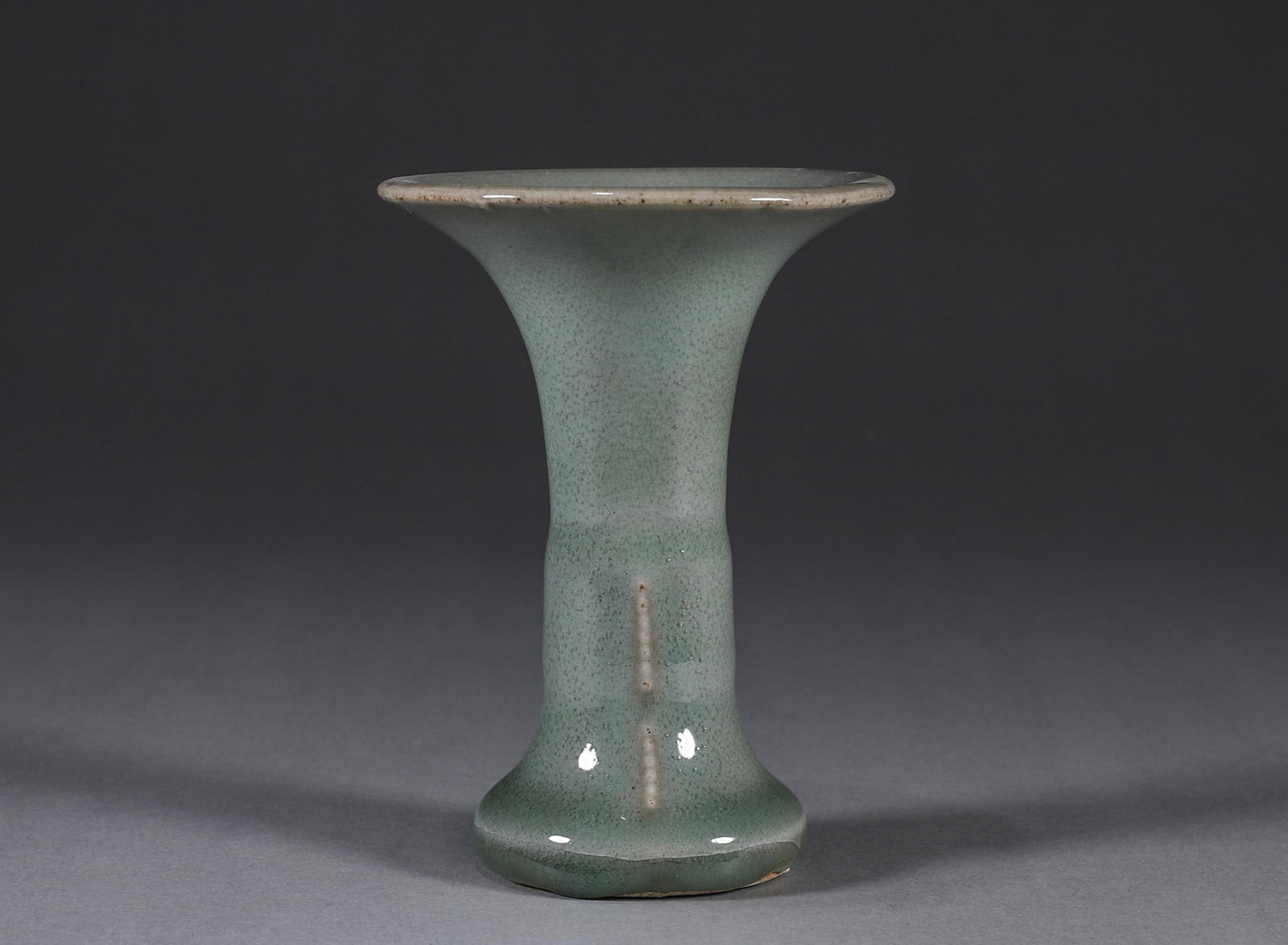 SONG DYNASTY LONGQUAN KILN GU VASE (1 of 8)