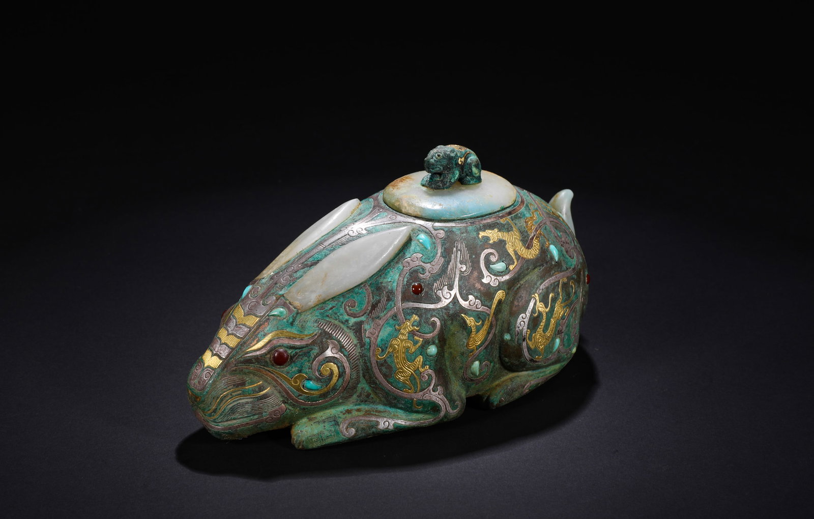 GOLD AND SILVER IN THE HAN DYNASTY, INLAID WITH HETIAN JADE RABBIT INCENSE: H:8cmW:13.5cmWeight:490g