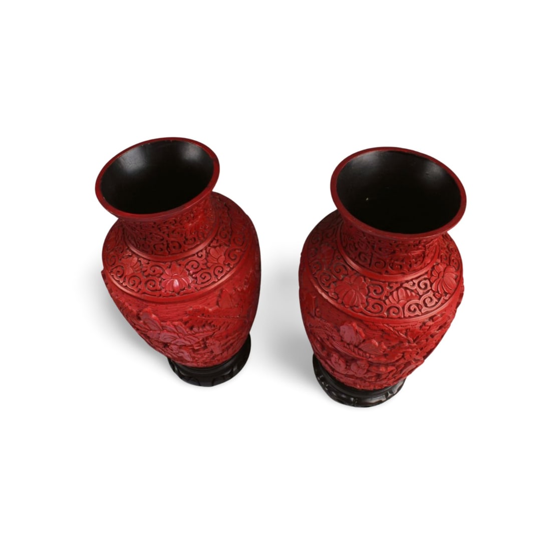 Two Cinnabar Lacquer Vases - 4