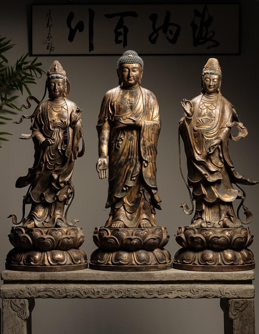 A GILDED BRONZE STATUE OF THE THREE SAGES OF THE WEST FROM THE MING DYNASTY: H:108cm H:105cmWeight:100000g