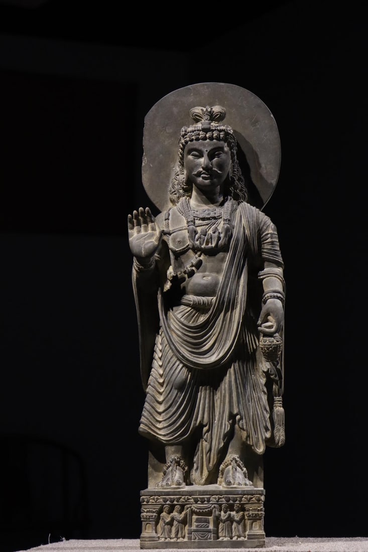A 5TH-CENTURY BLUESTONE GANDHARA STANDING FIGURE (1 of 18)