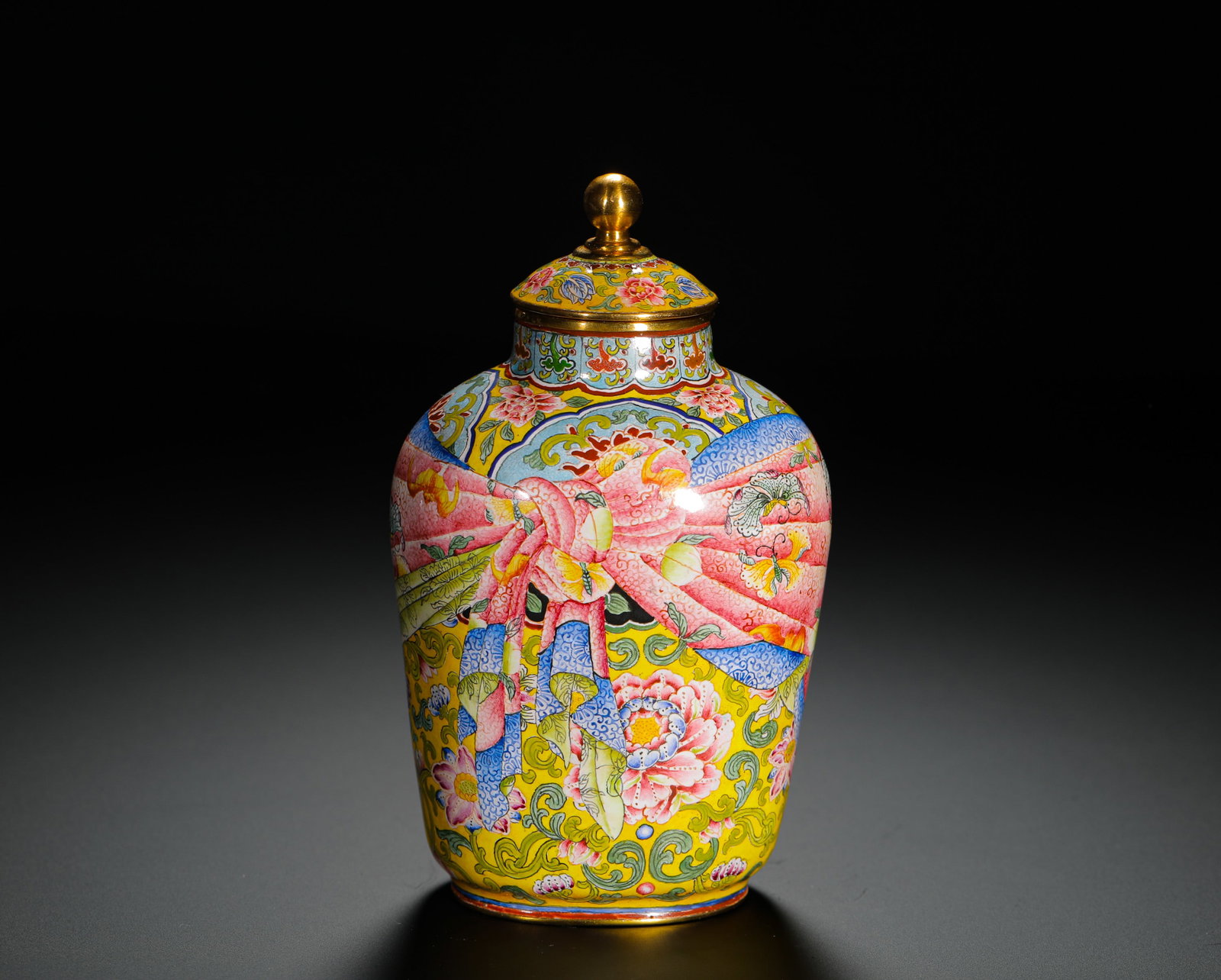 QING DYNASTY COPPER-PAINTED ENAMEL BUNDLE PATTERN LID JAR (1 of 11)