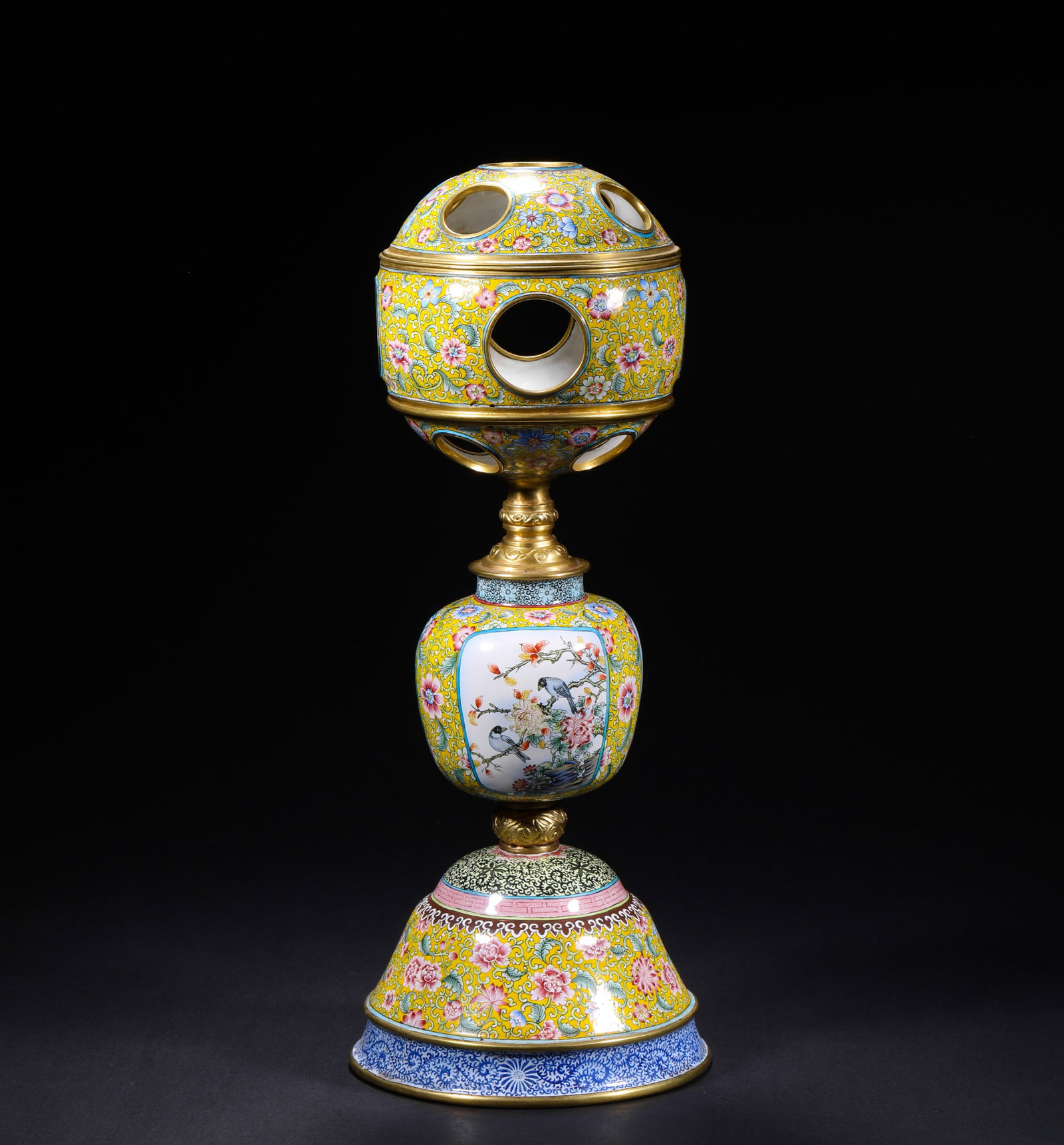 QING DYNASTY QIANLONG COPPER-PAINTED ENAMEL PALACE LANTERN-STYLE INCENSE: H:34cm(13.39in) W:12.5cm(4.92in) Weight:1360g(3.00lb)Created in prime Qianlong reign of Qing Dynasty, this masterpiece adapts classic imperial palace lamp shape into elegant incense vessel. Perfectly 