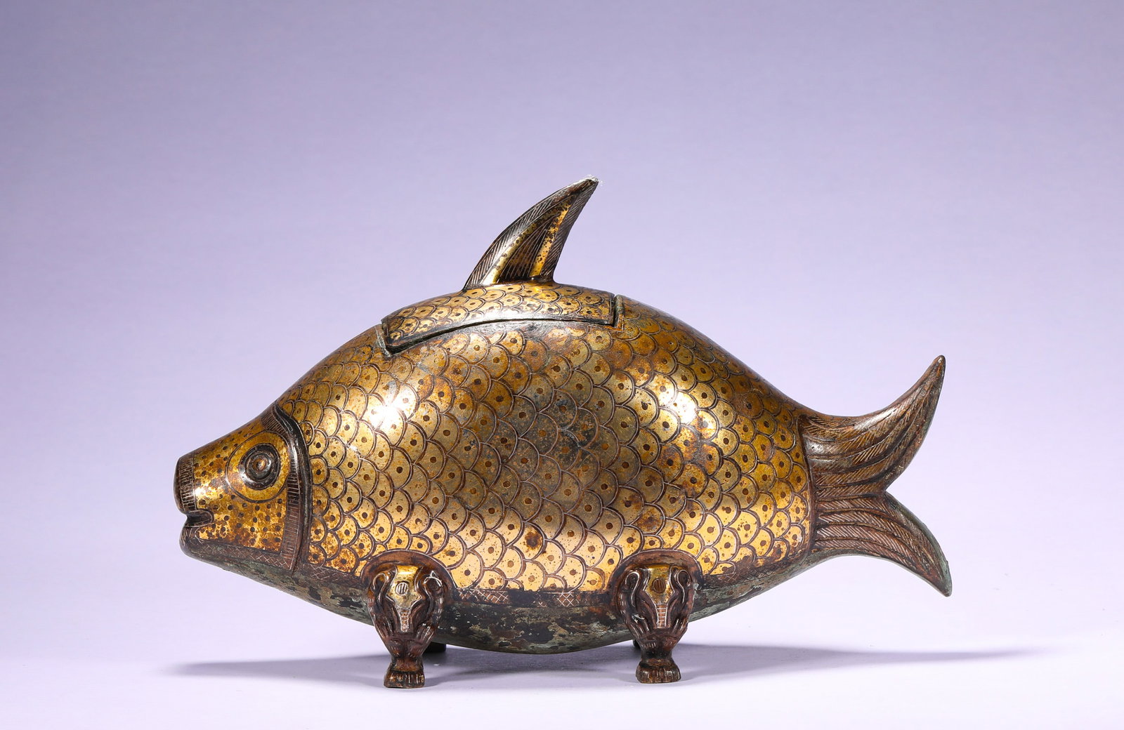 TANG DYNASTY GILDED COPPER FISH-SHAPED INCENSE: H:13cmW:20.5cmWeight:1060g