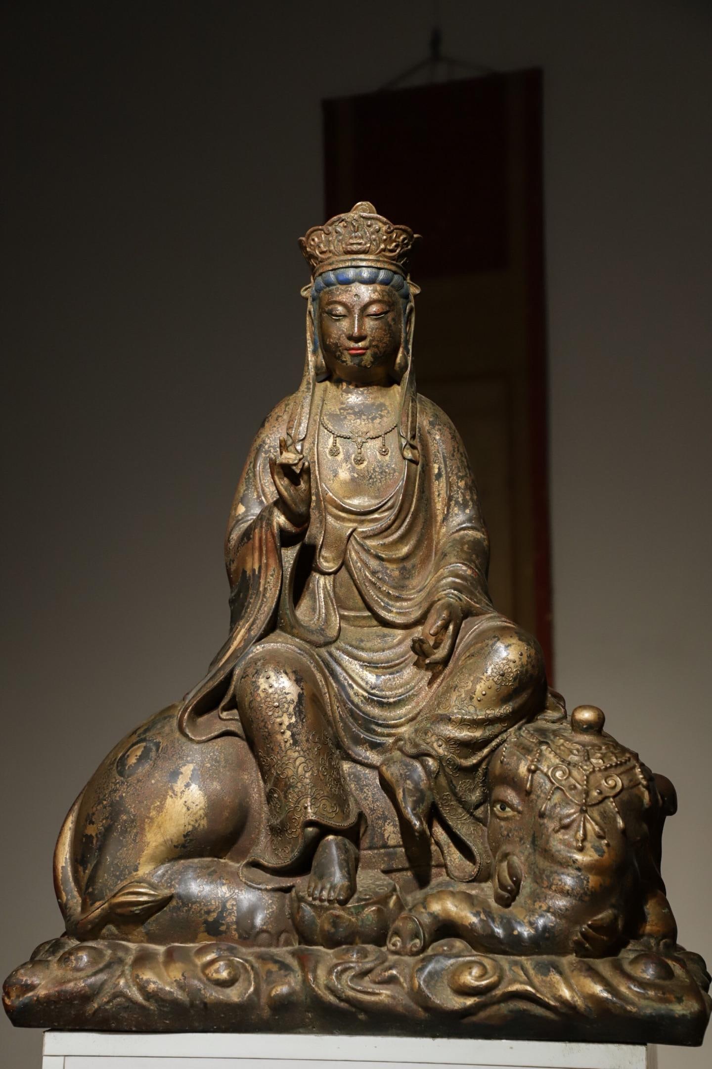 GREAT MING DYNASTY STATUE OF BODHISATTVA SAMANTABHADRA: Weight:25000g.H:62cmL:50cmW:28cm