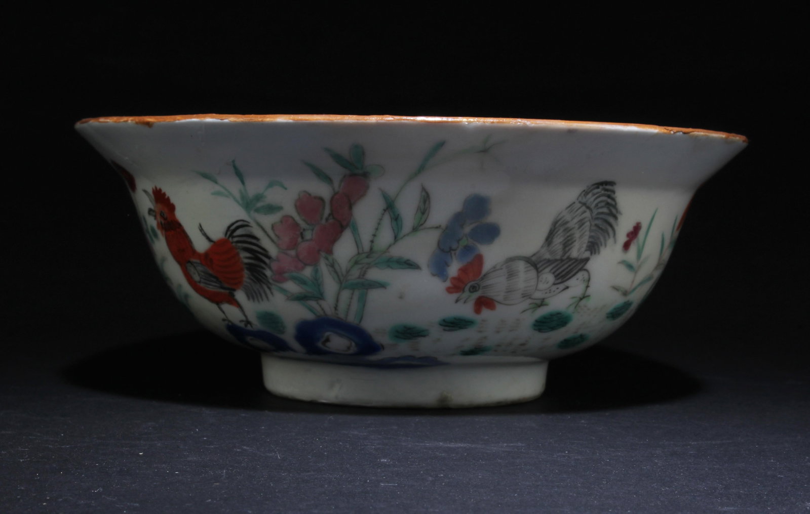 Chinese Porcelain Bowl: Chinese Porcelain Bowl. Diameter: 6.75"Provenance: From Pasadena Antique Centre