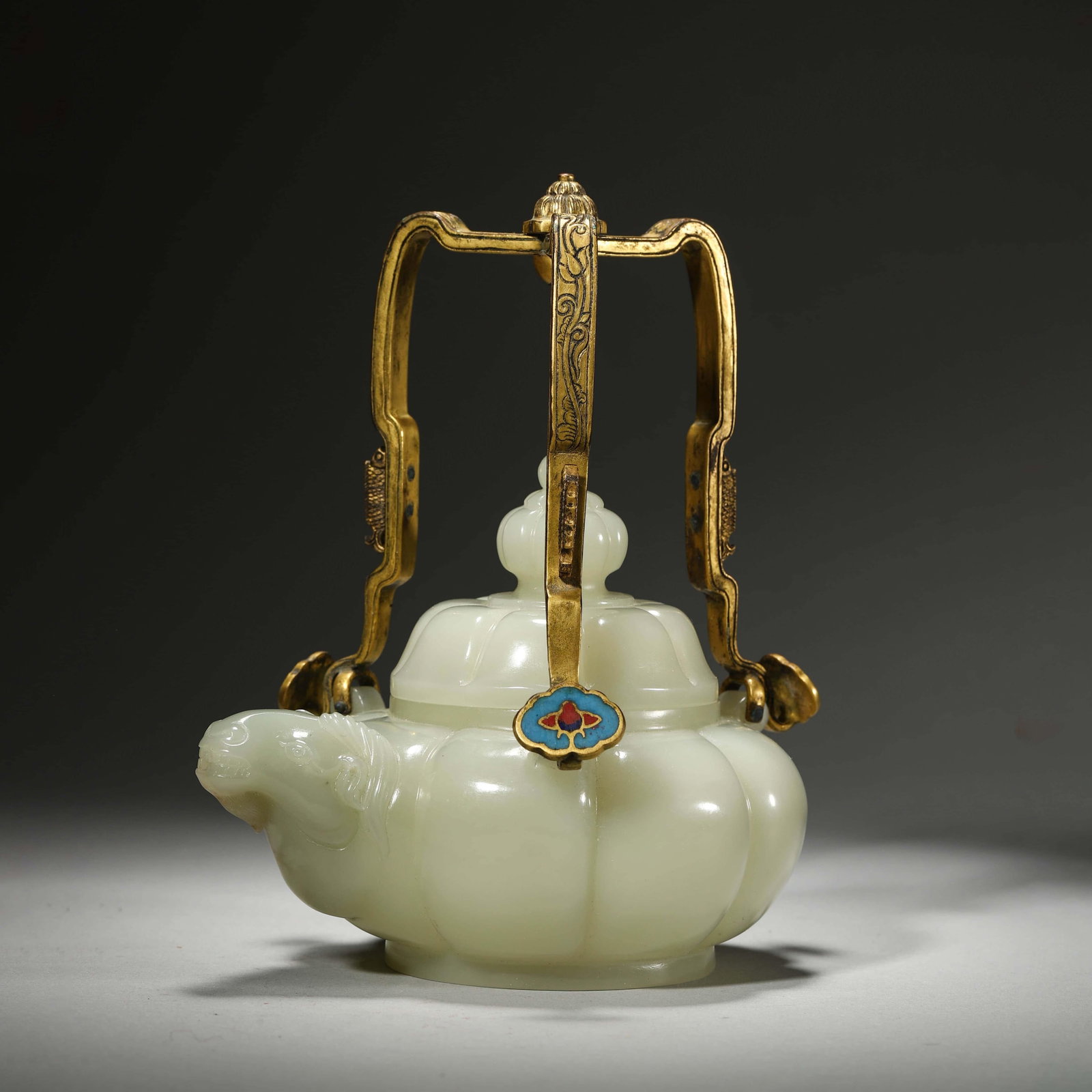 Carved Jade Ram-Head Kettle: Carved Jade Ram-Head Kettle. Length:5.71" Width:4.72" Height:6.30"