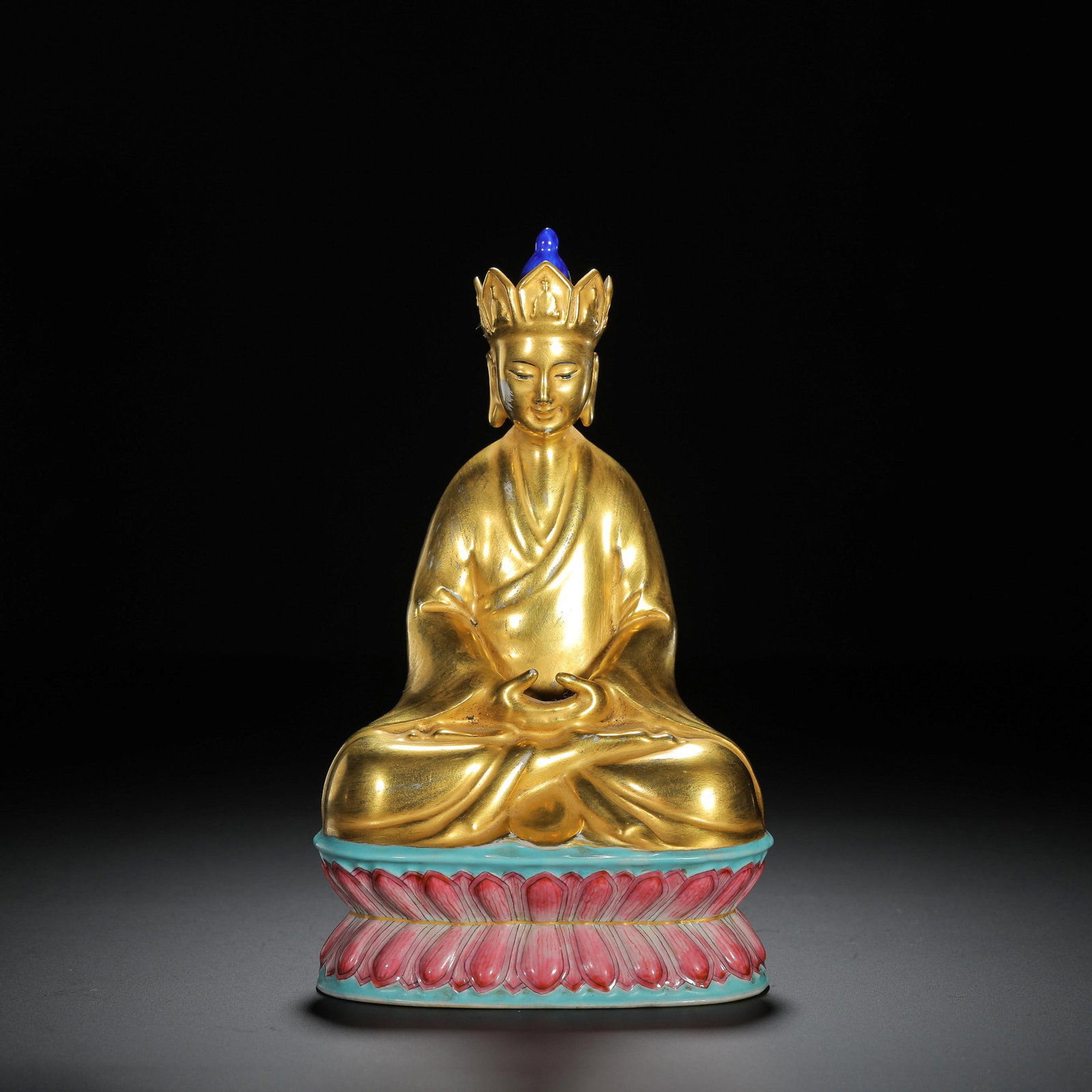 Gilt Amitayus Seated Figure: Gilt Amitayus Seated Figure. Length:3.94" Width:2.76" Height:6.50"